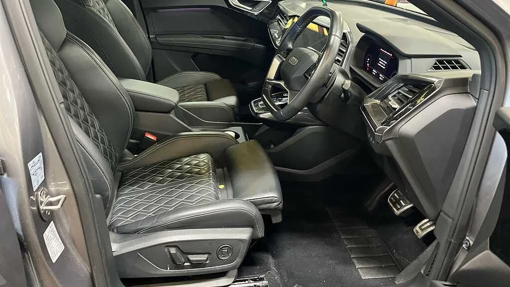 Audi-Q4 e-tron-image-38