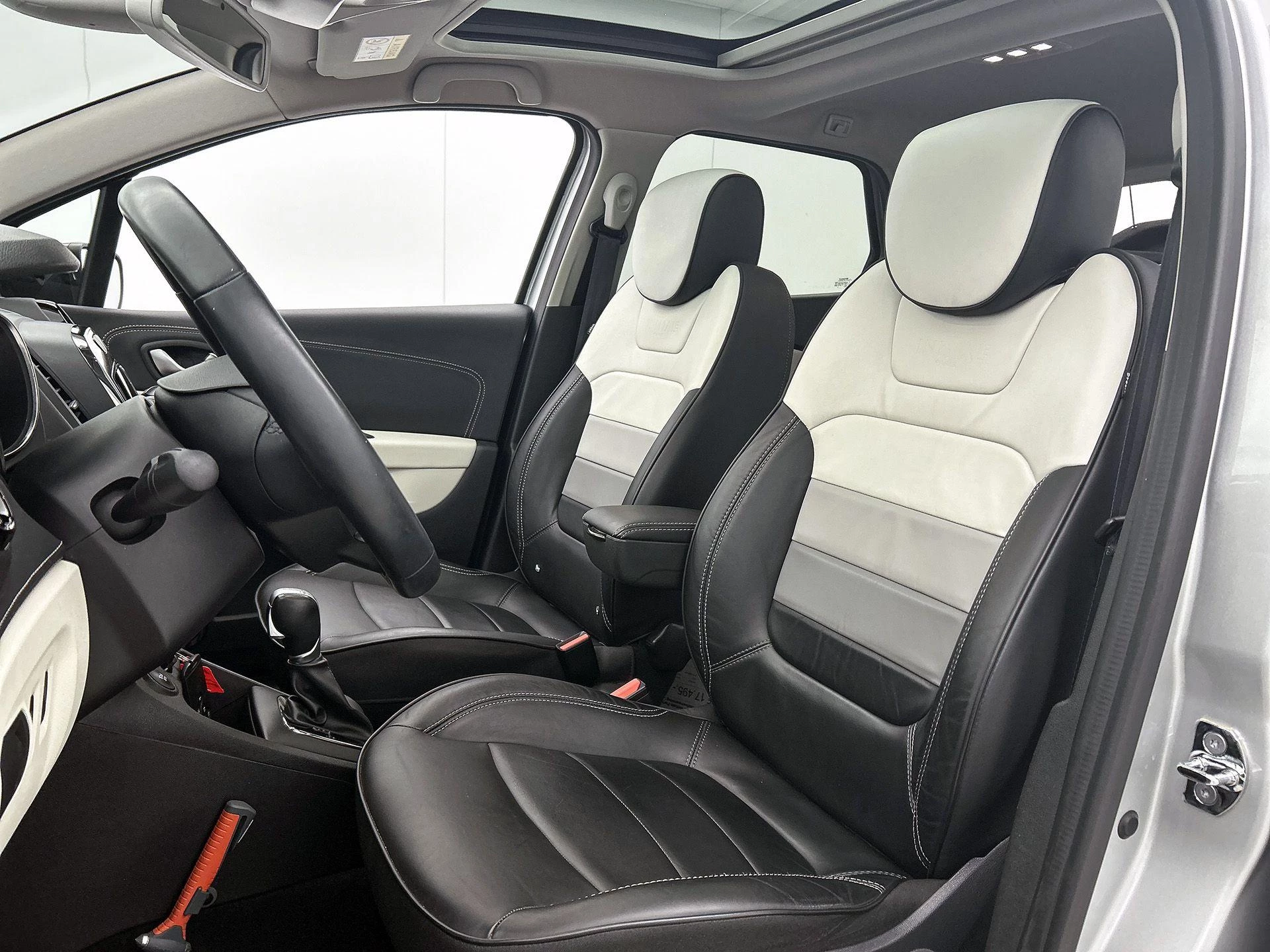 Renault-Captur-image-36