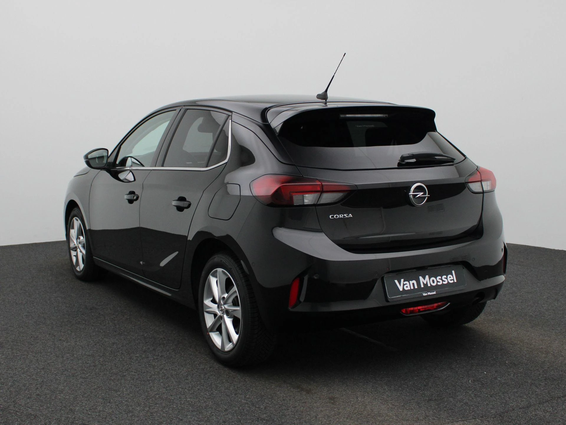 Opel-Corsa-image-1