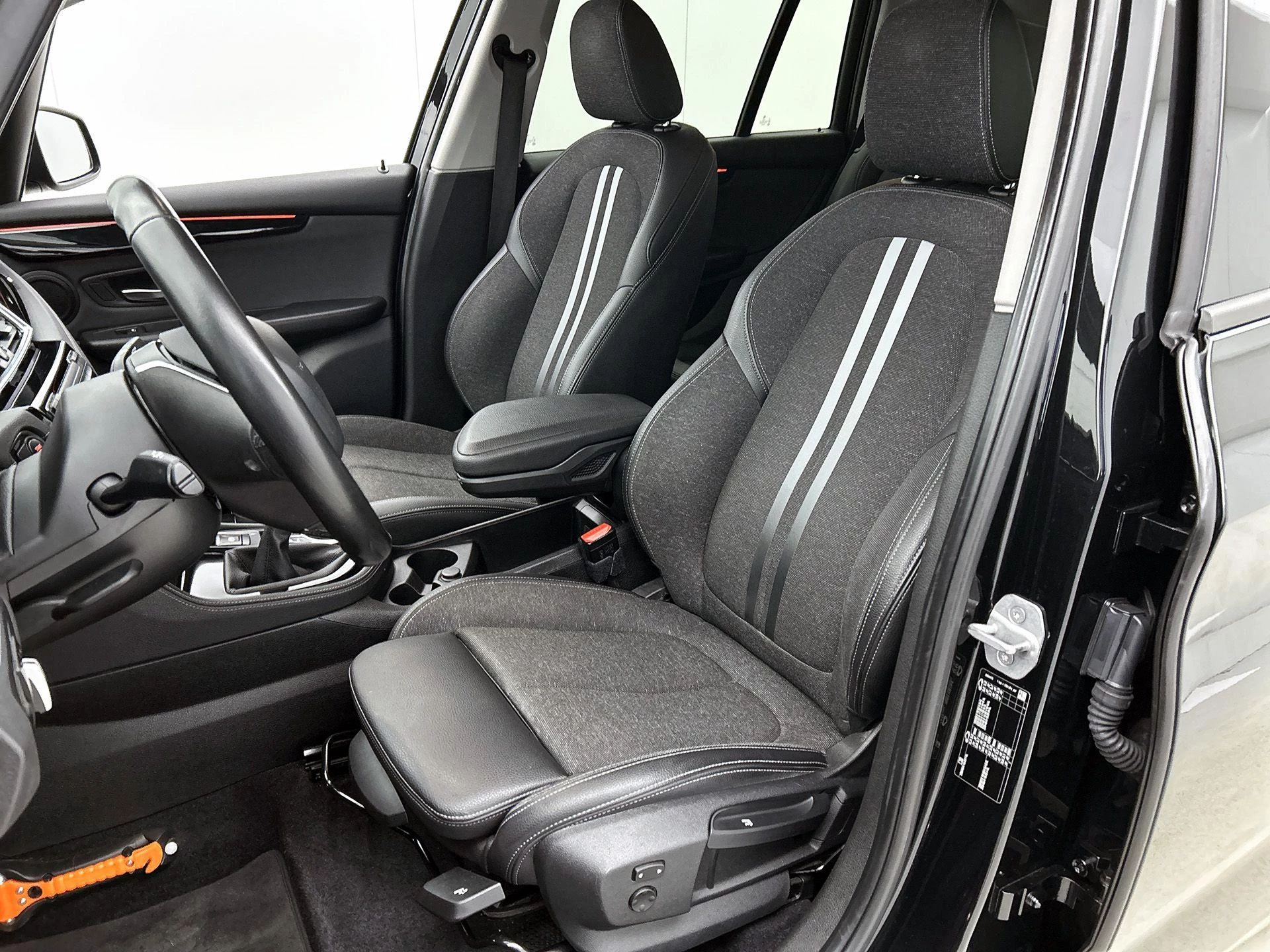 BMW-2 Serie-image-39