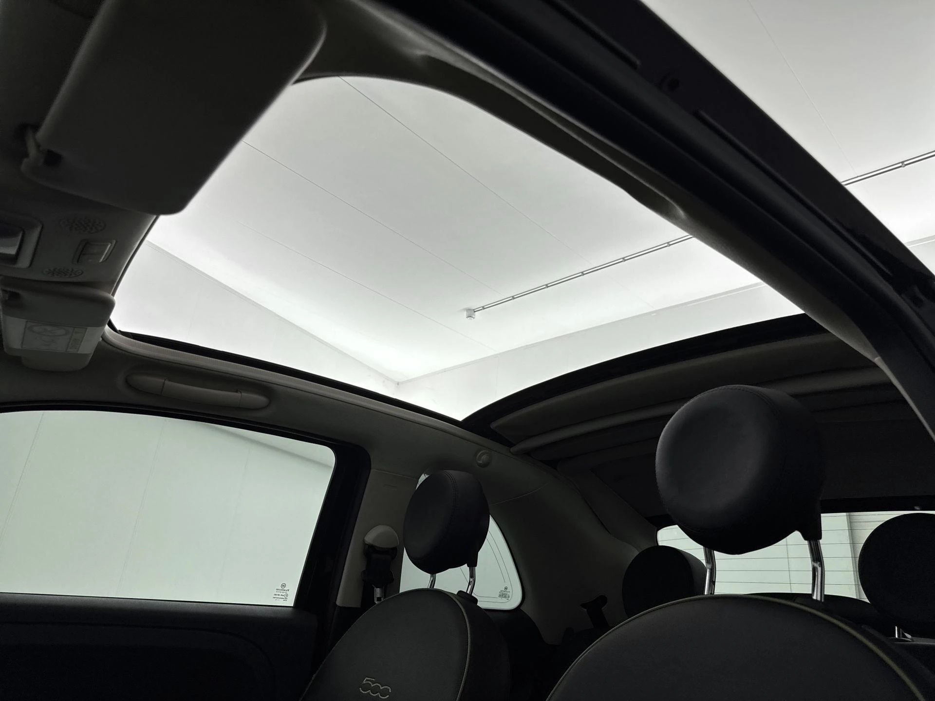 Fiat-500C-image-12