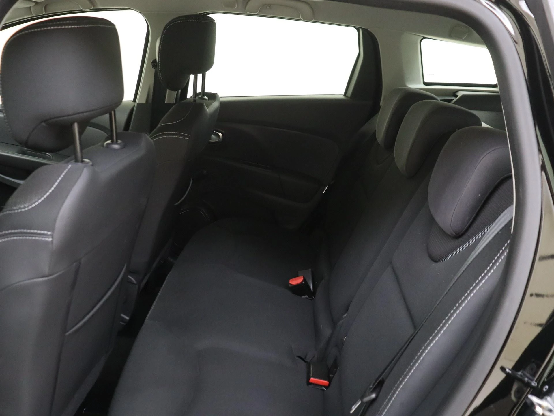 Renault-Clio-image-9