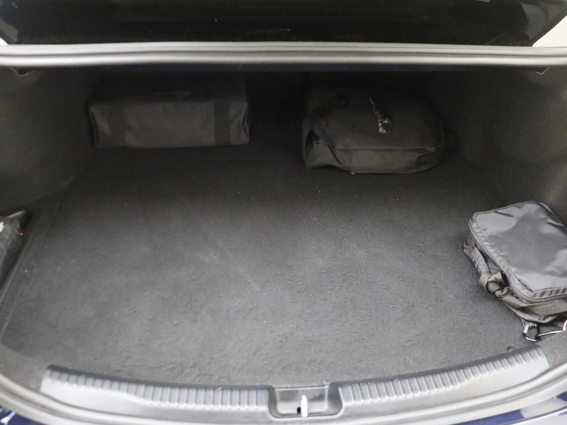 Mercedes-Benz C-Klasse 300 e AMG Line