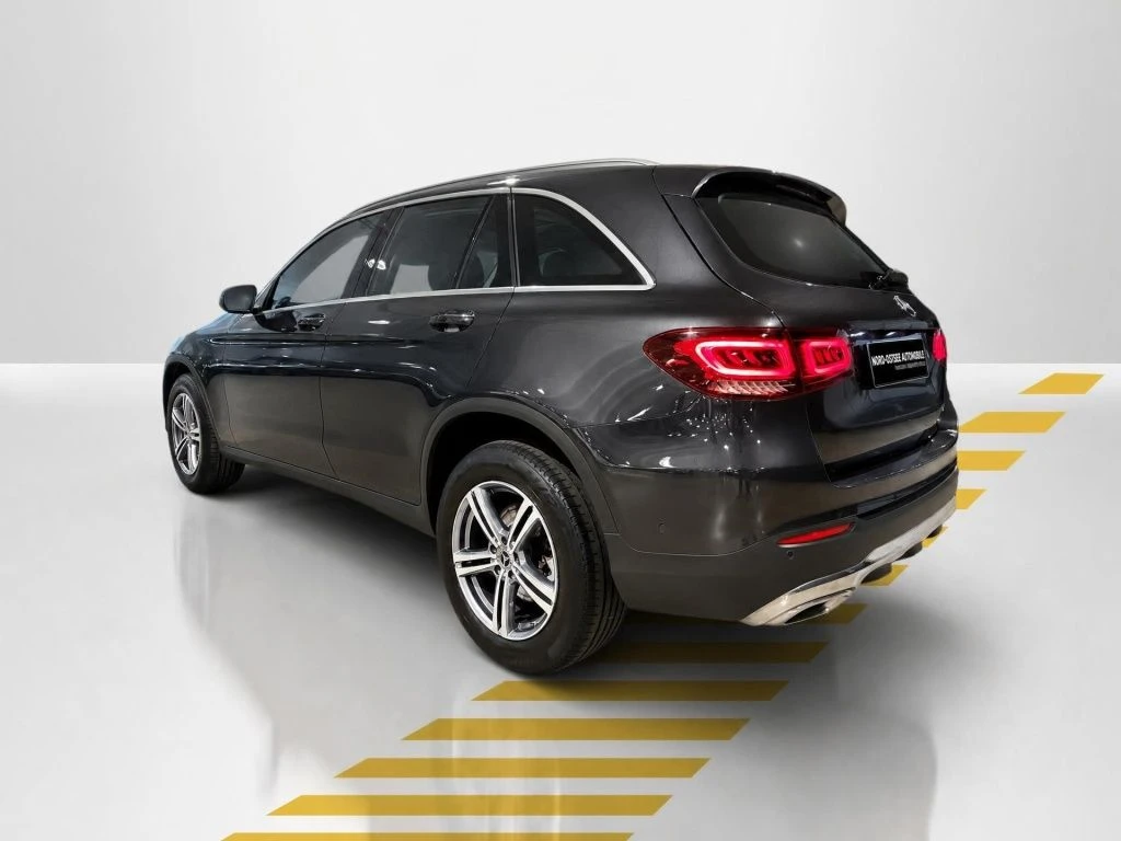 Mercedes-Benz-GLC 300 e-image-12