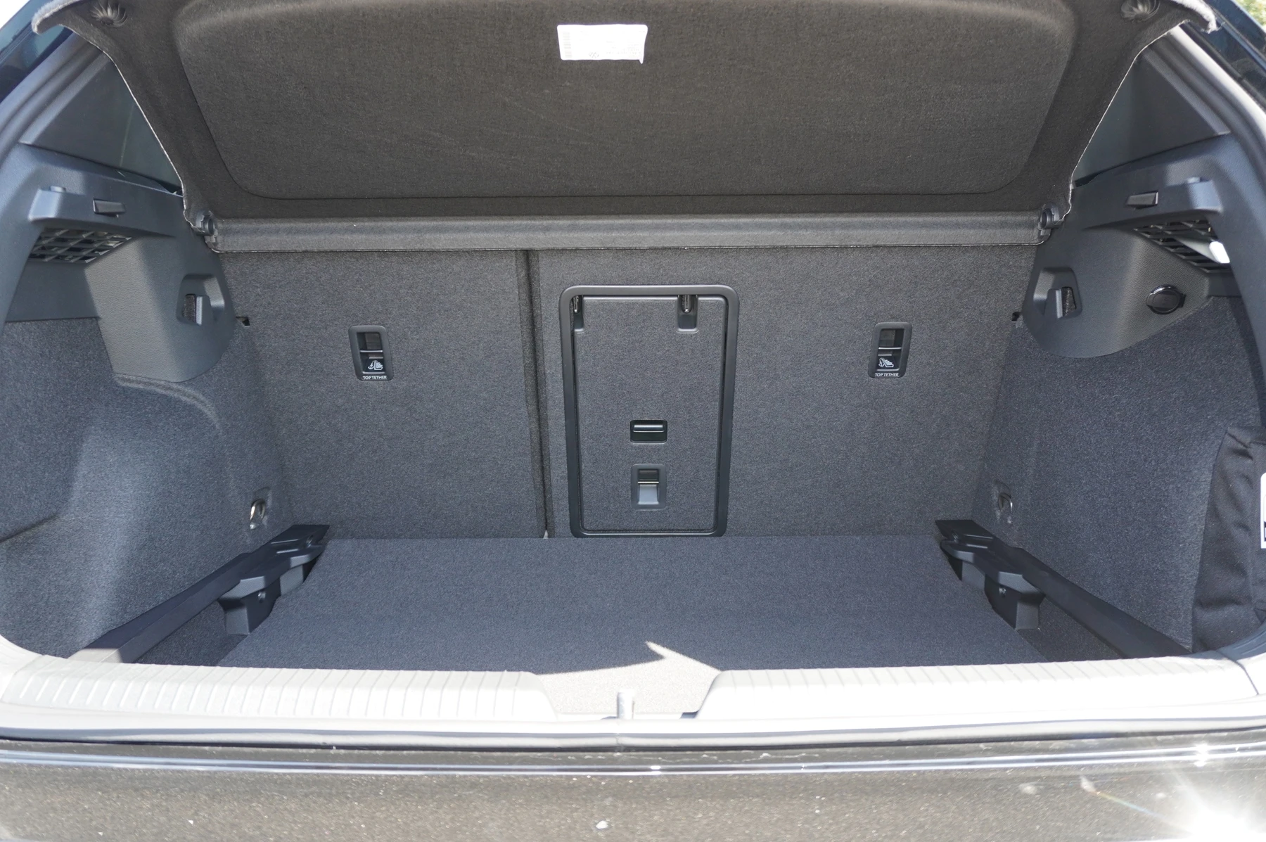 Volkswagen-Golf-image-11