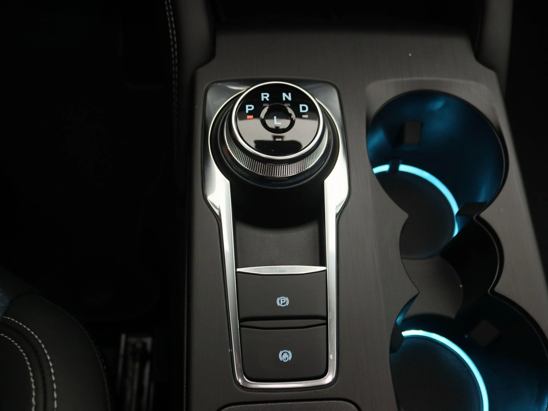 Ford-Kuga-image-10