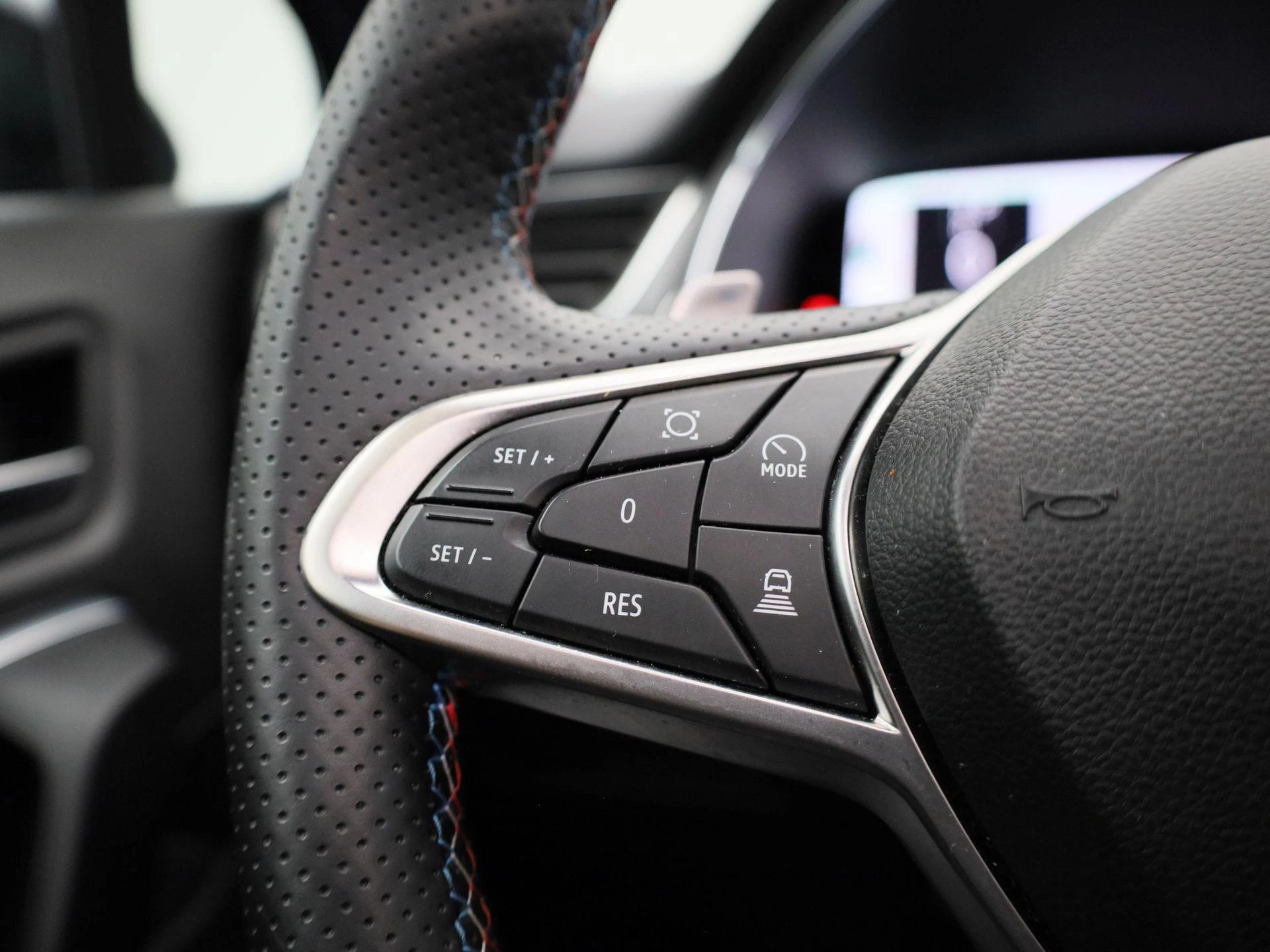 Renault-Captur-image-19