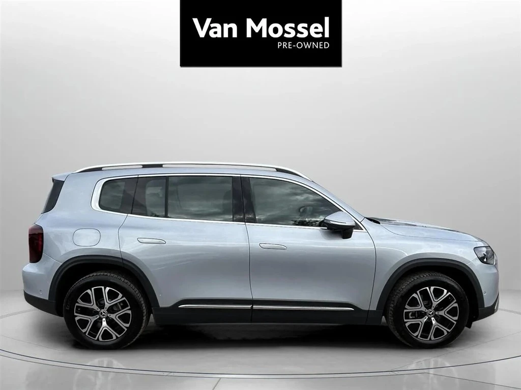 Mercedes-Benz-GLB-image-3