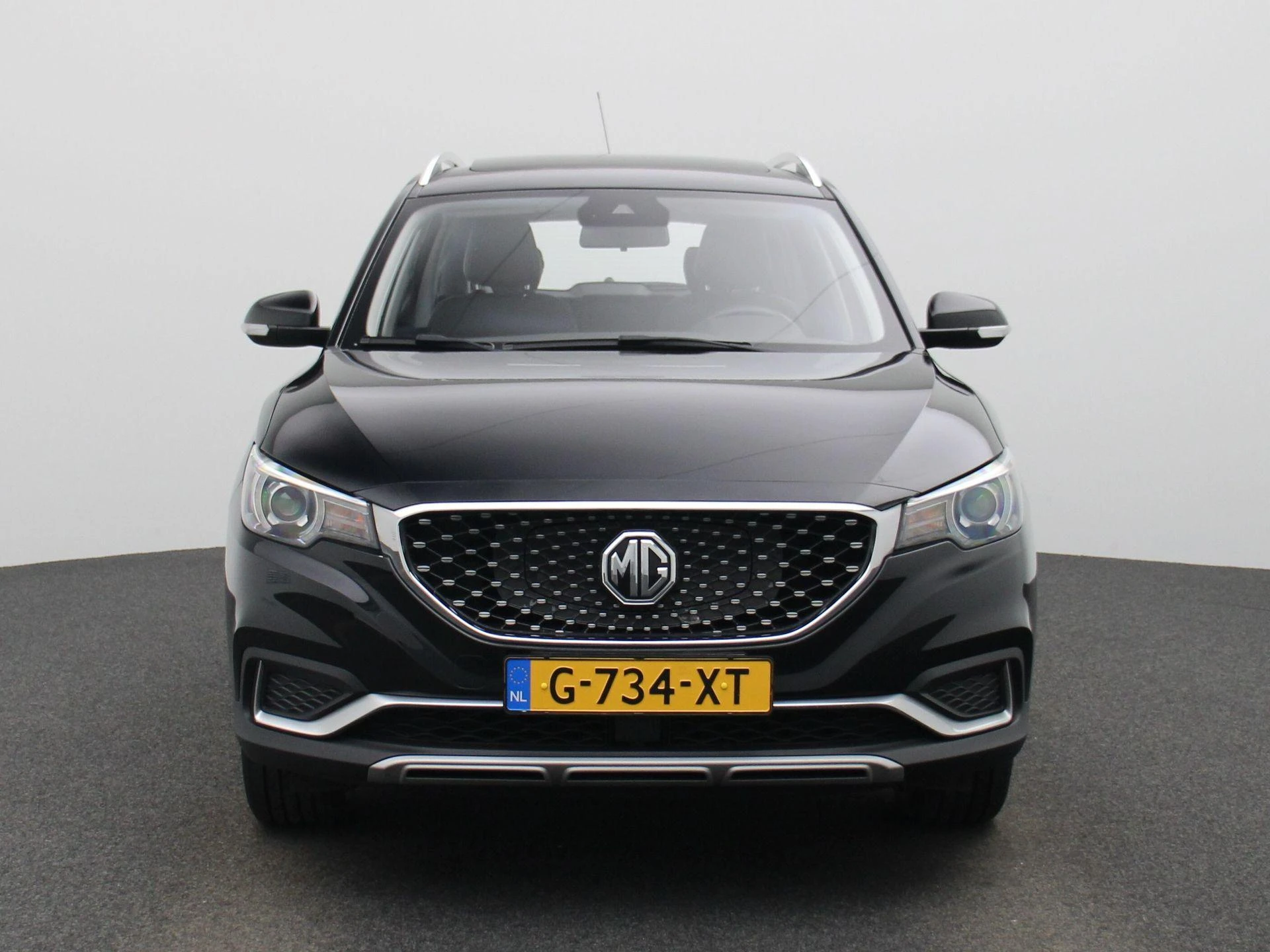 MG-ZS EV-image-2