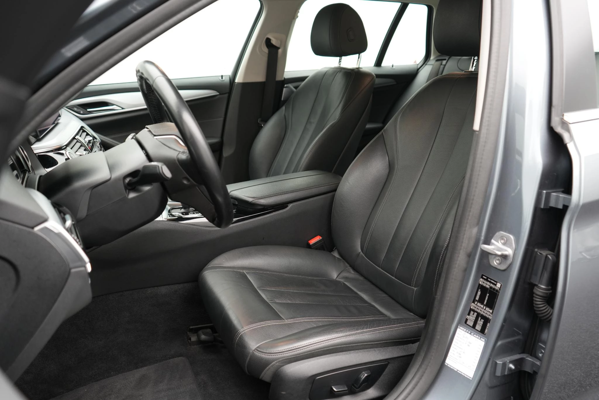 BMW-5 Serie-image-32