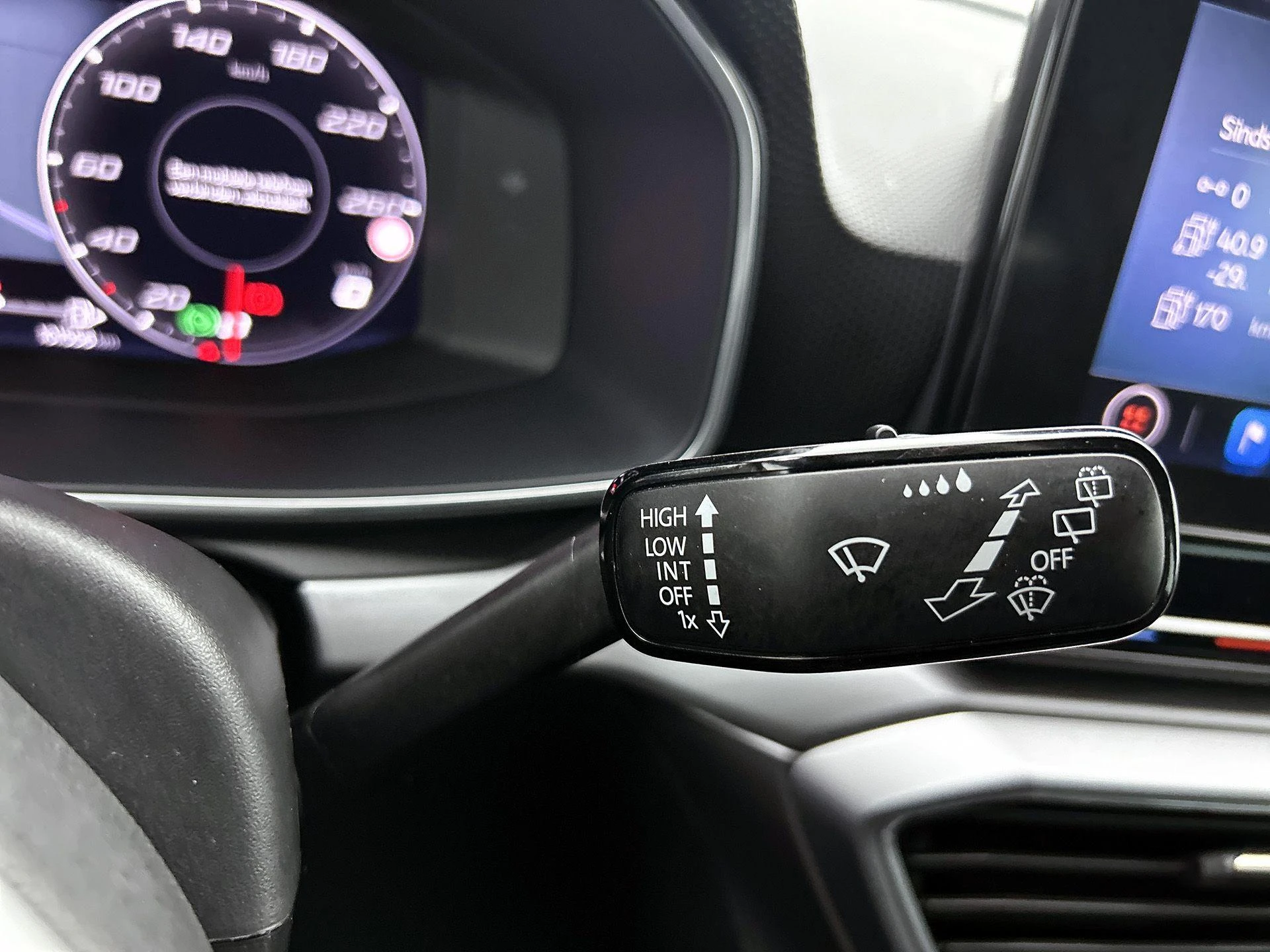 SEAT-Leon-image-7