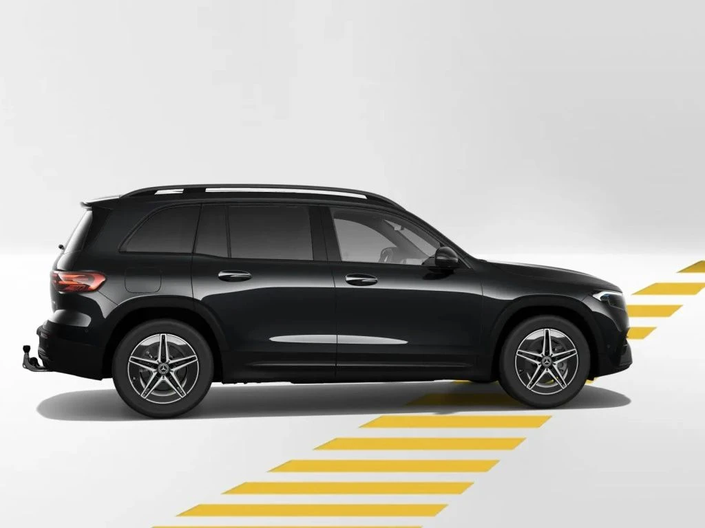Mercedes-Benz-EQB 300-image-7