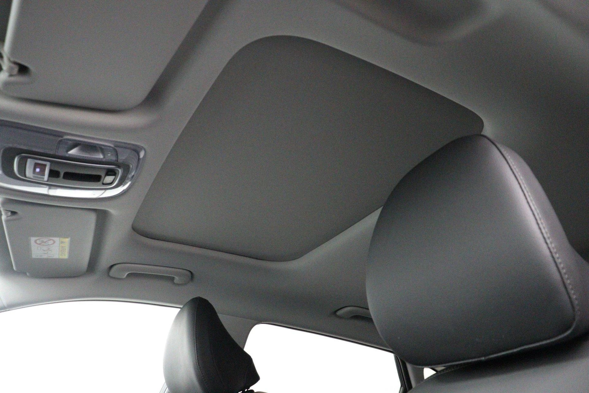 Hyundai Kona 1.6 GDI HEV Premium Sky