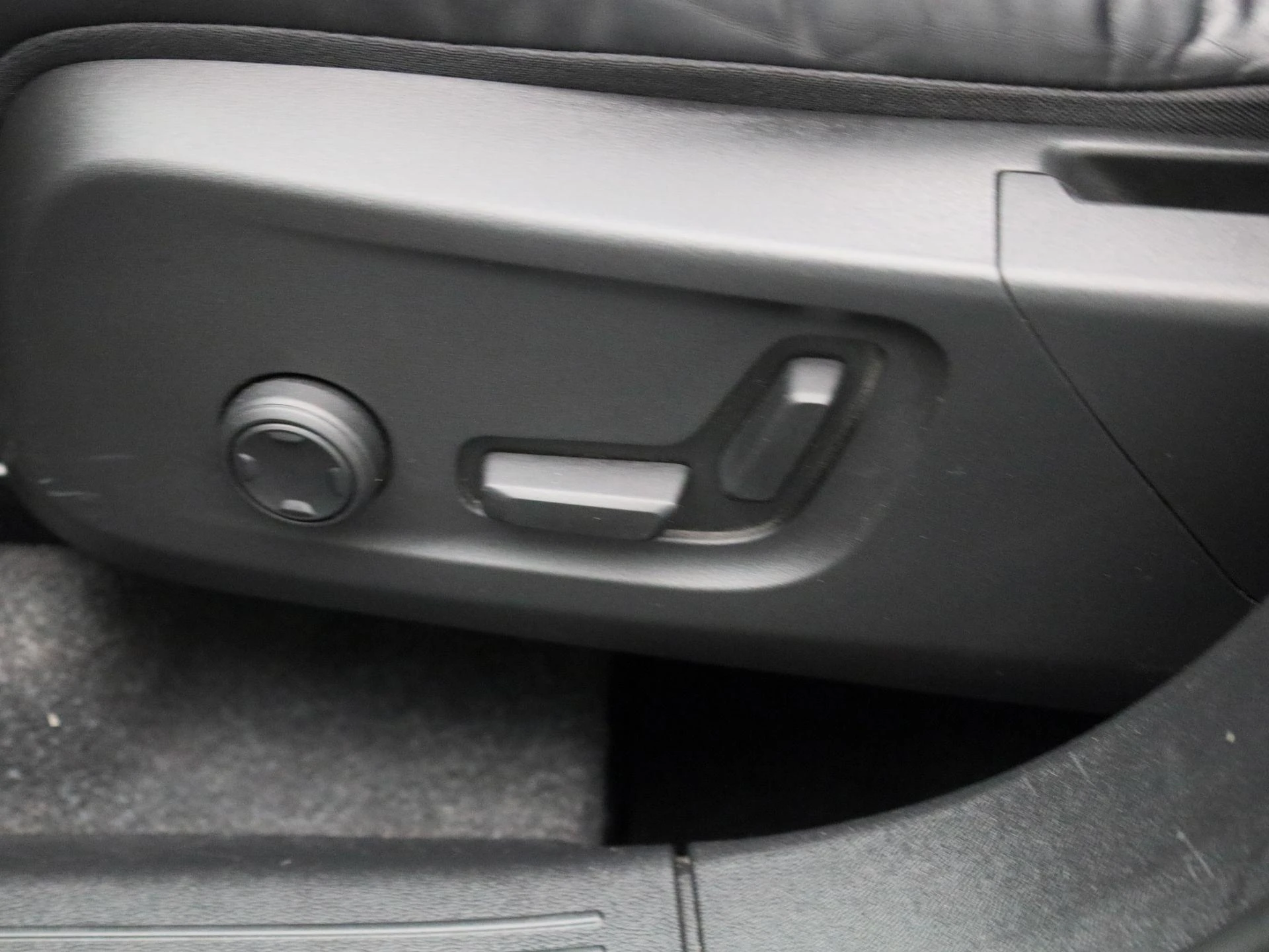 Volvo-XC40-image-31