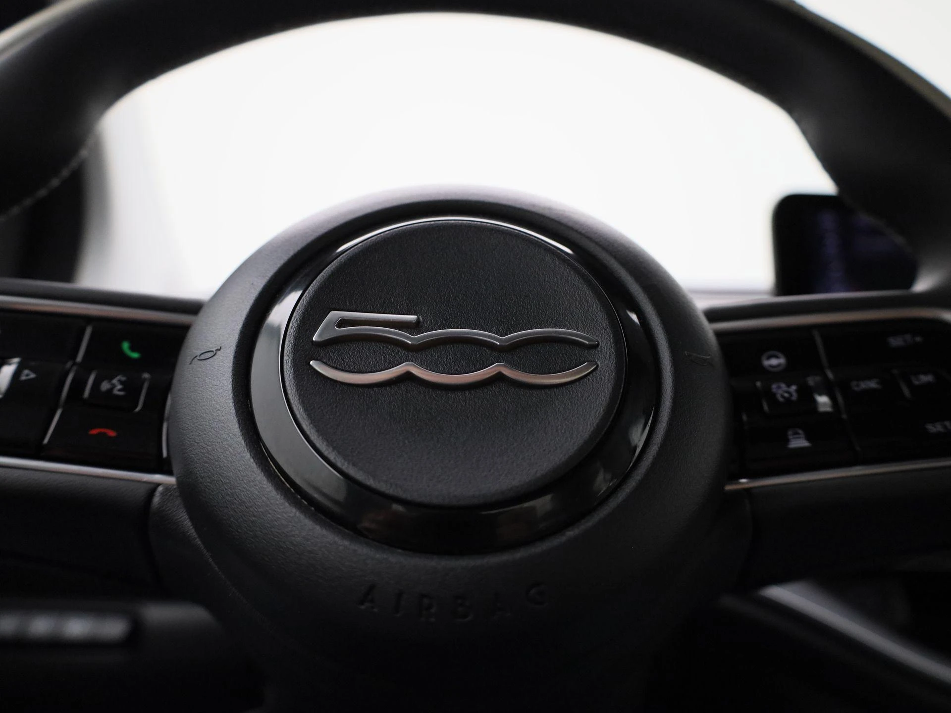 Fiat-500e-image-25