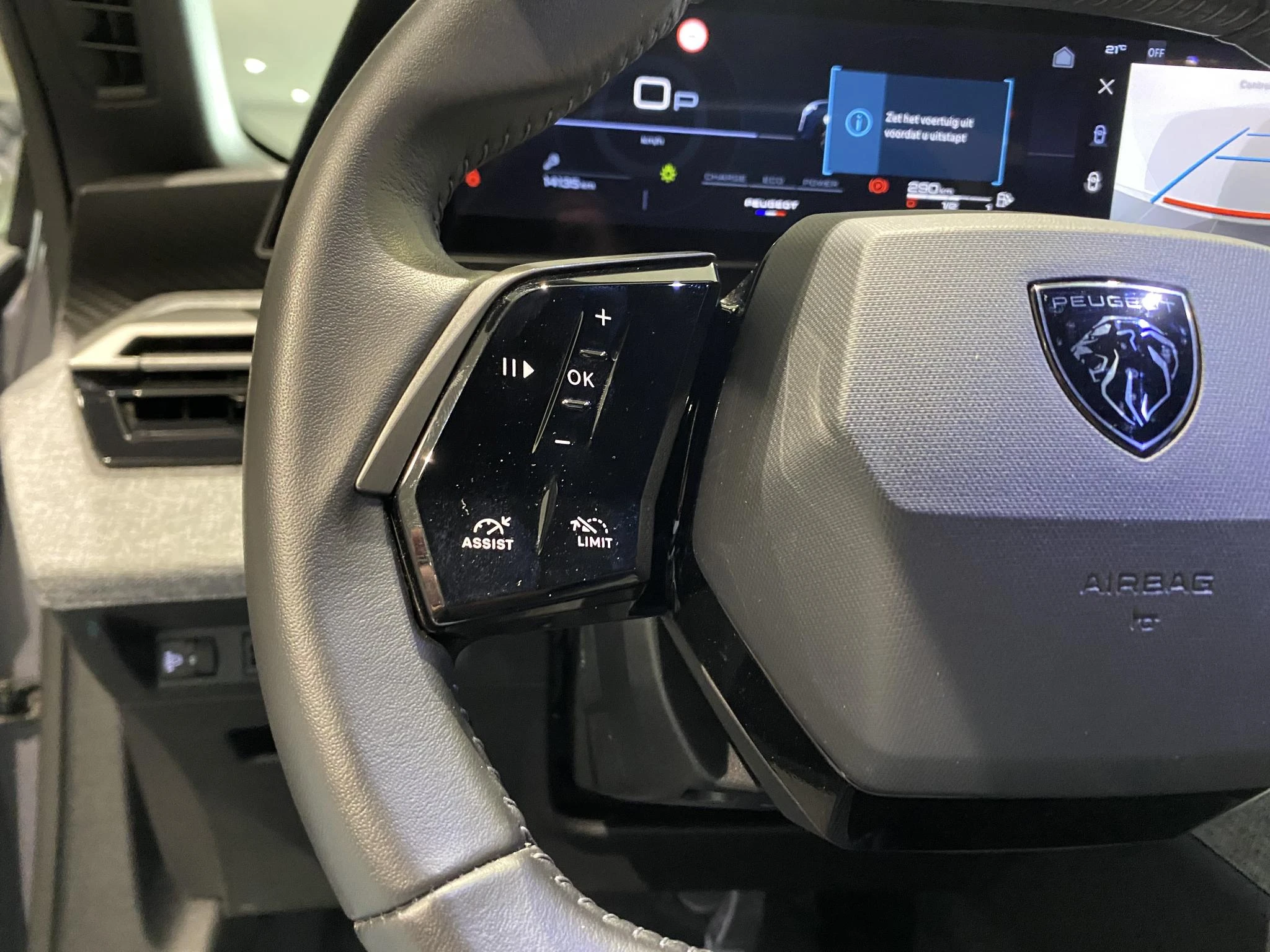 Peugeot-3008-image-12