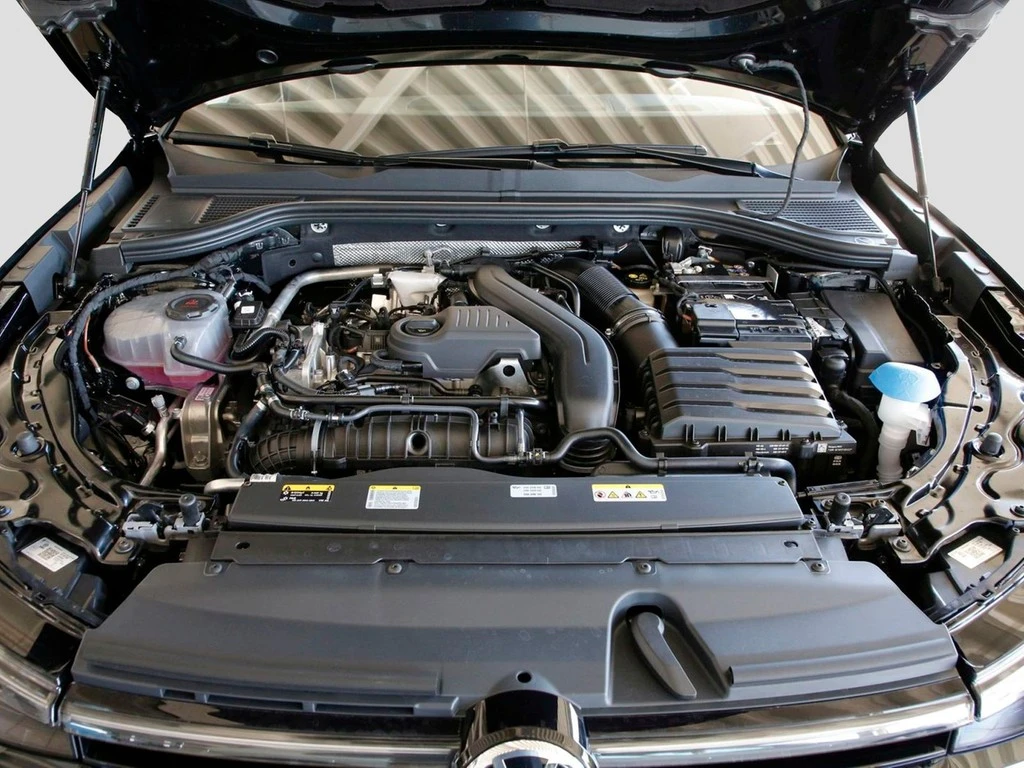 Volkswagen-Passat-image-6