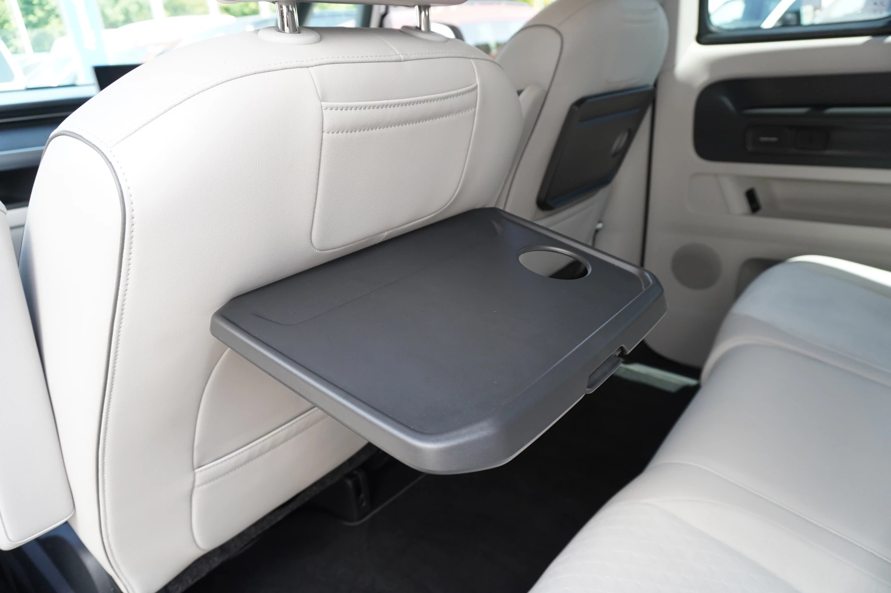 Volkswagen-ID. Buzz-image-14