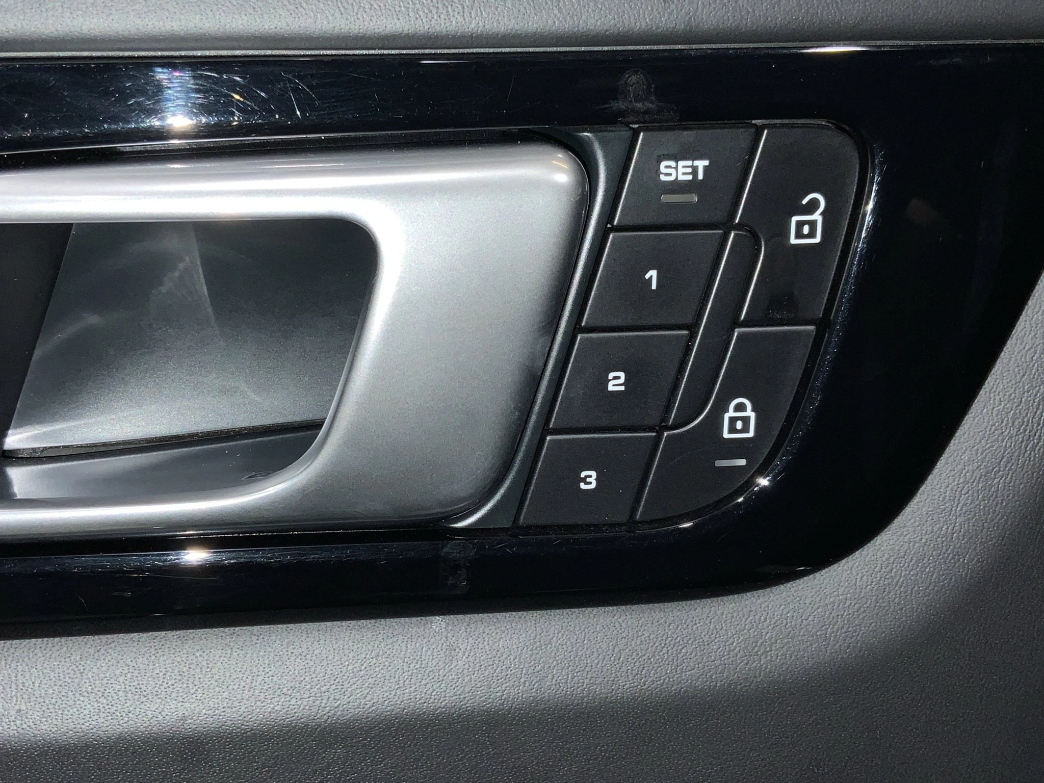 Porsche Cayenne GTS Coupé | BOSE-Sound-System | Sport-Chrono-Paket