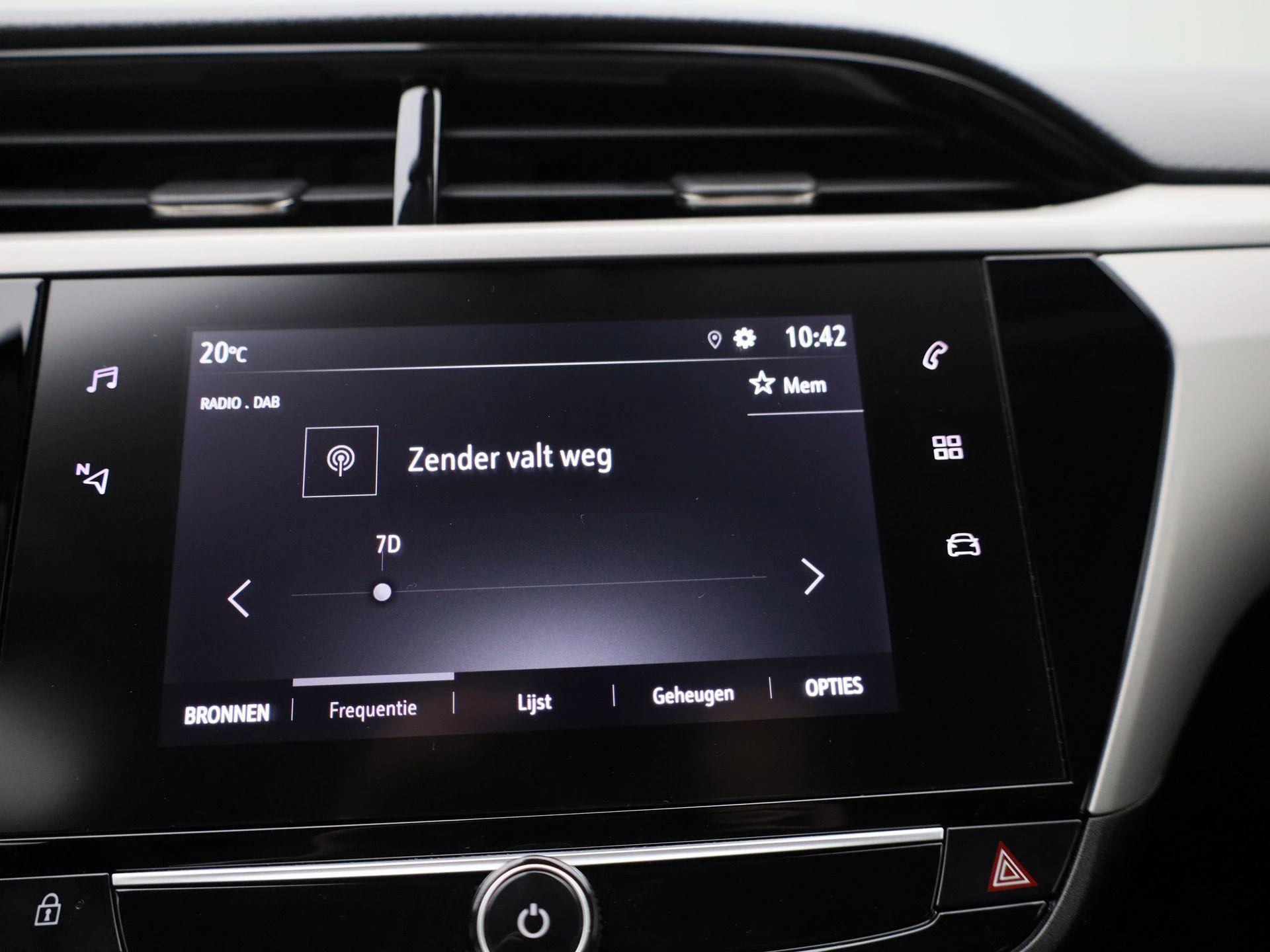 Opel-Corsa-image-13