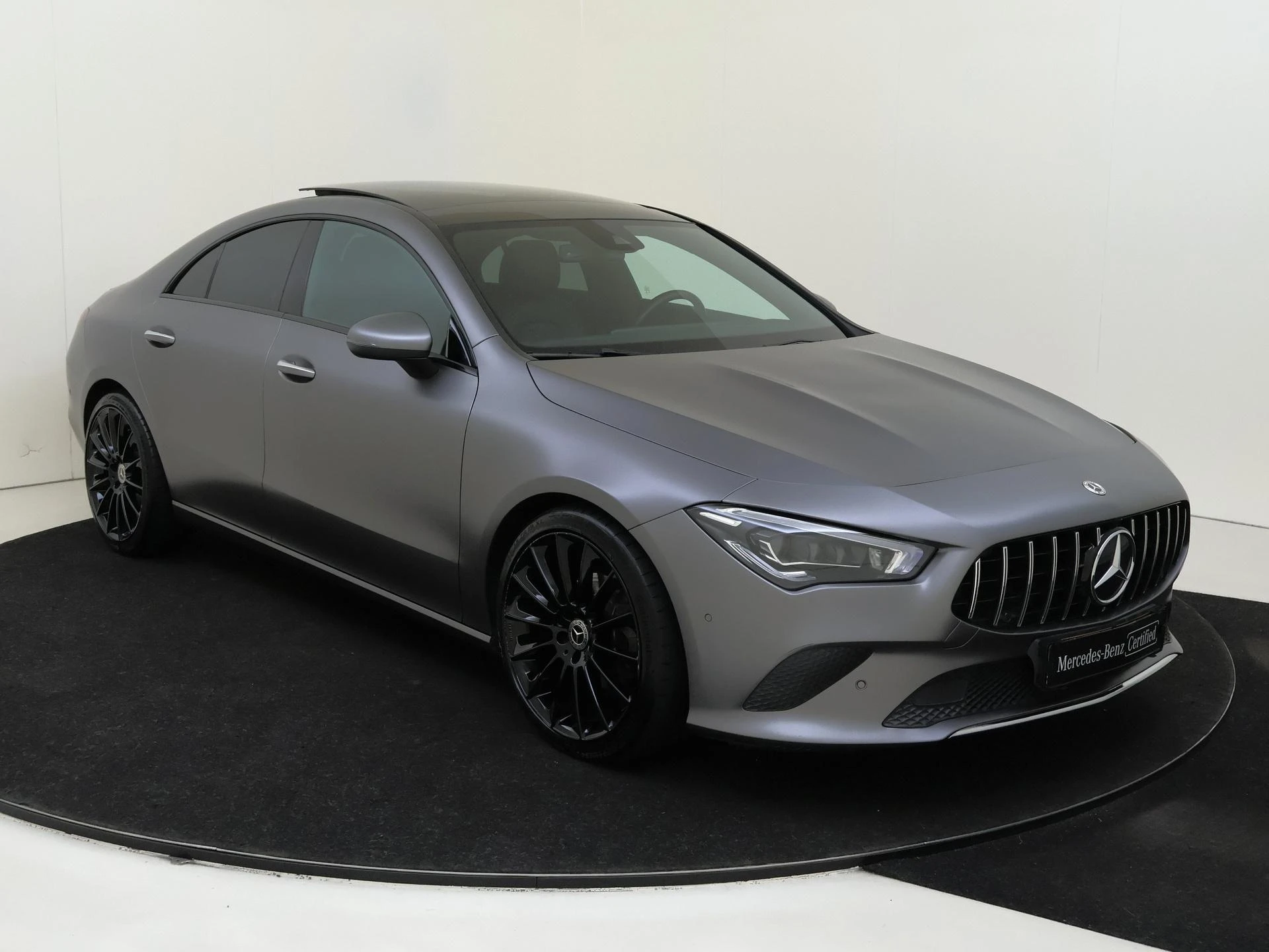 Mercedes-Benz-CLA-image-4