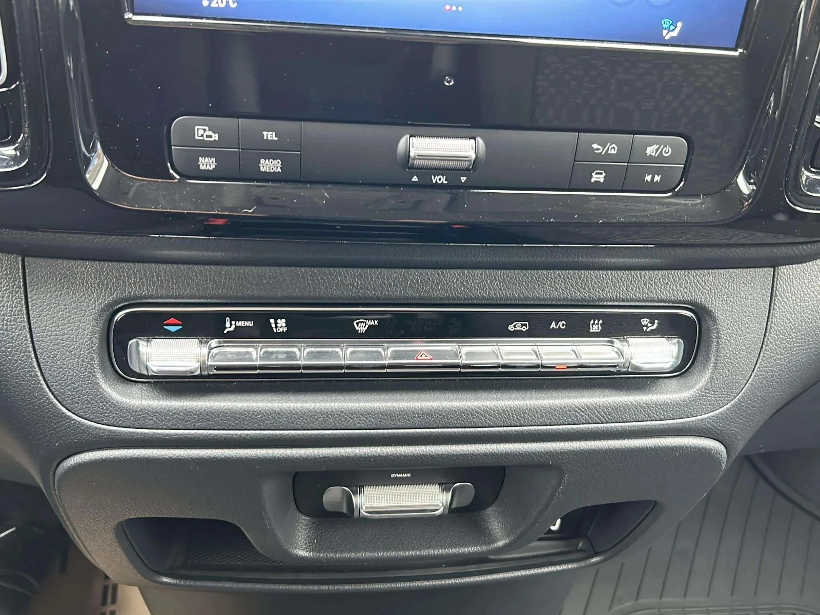 Mercedes-Benz-eVito-image-13