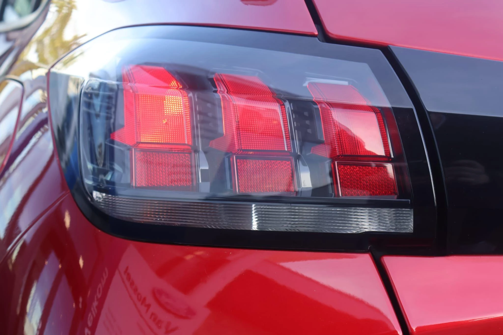 Peugeot-208-image-7