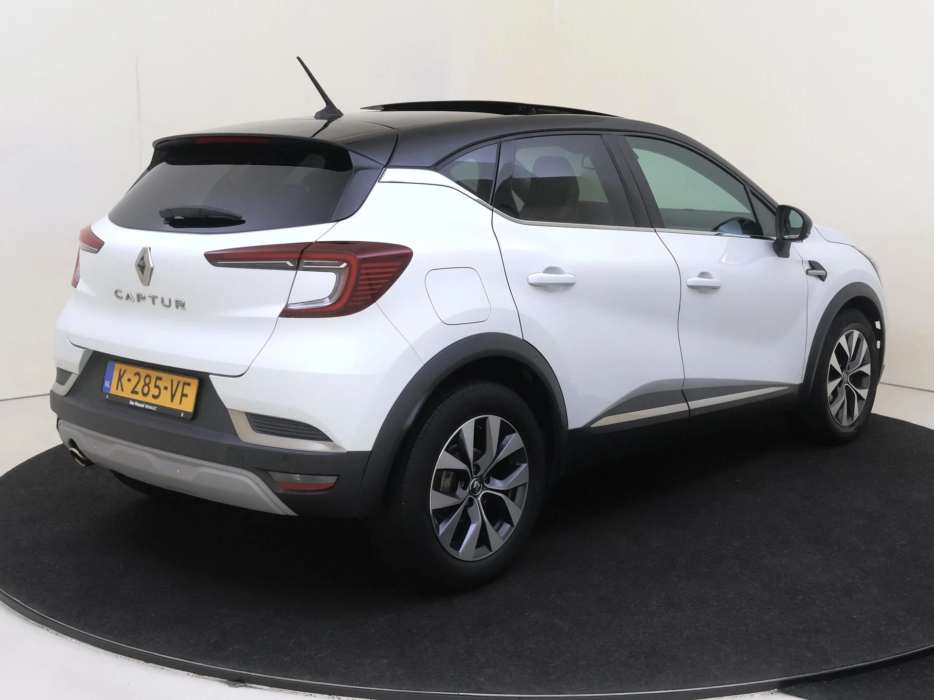 Renault-Captur-image-6
