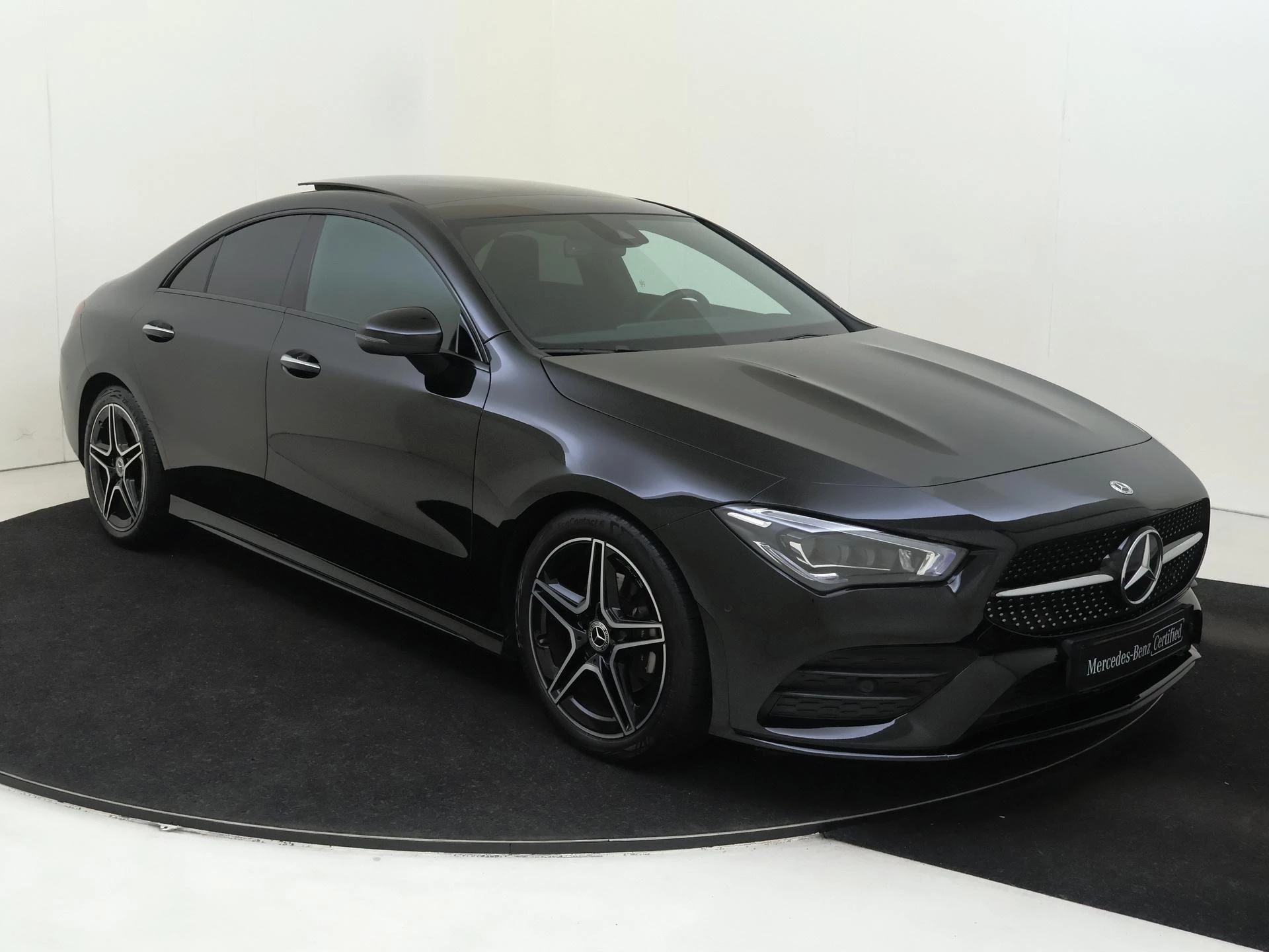 Mercedes-Benz-CLA-image-1