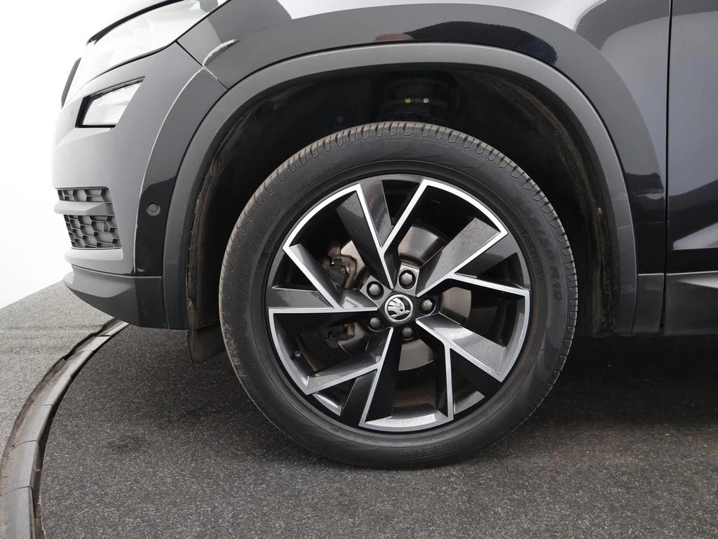 Škoda Kodiaq Kodiaq Clever 1.5TSI 150PK *AUTOMAAT*PANODAK*LEDER*CAMERA*PDC*CRUISE*NAVI*VIRTUAL COCKPIT*...*
