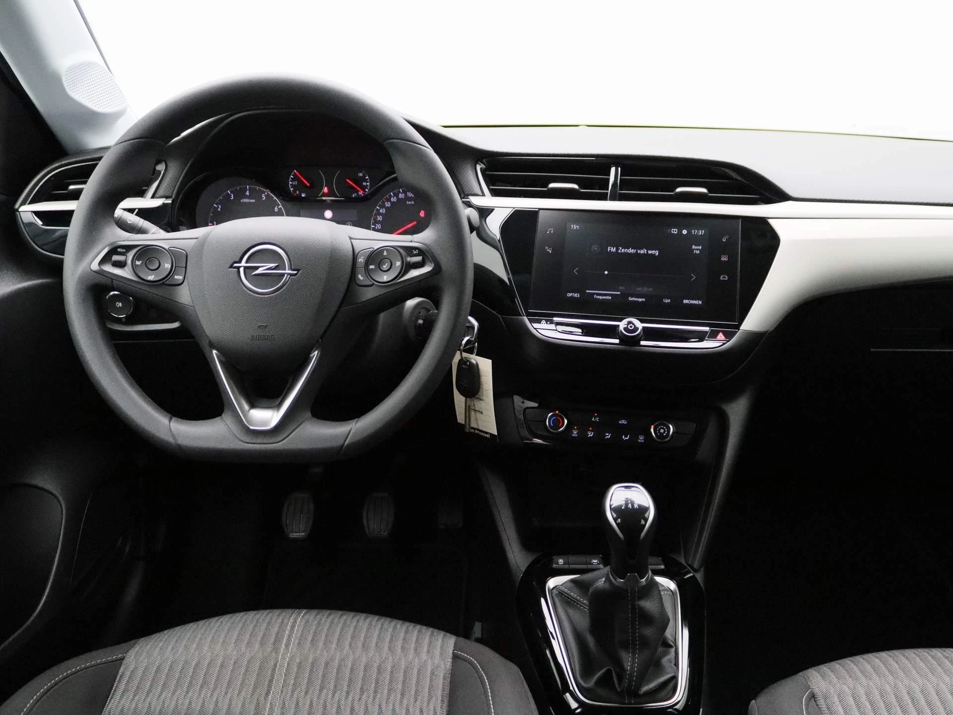 Opel-Corsa-image-12