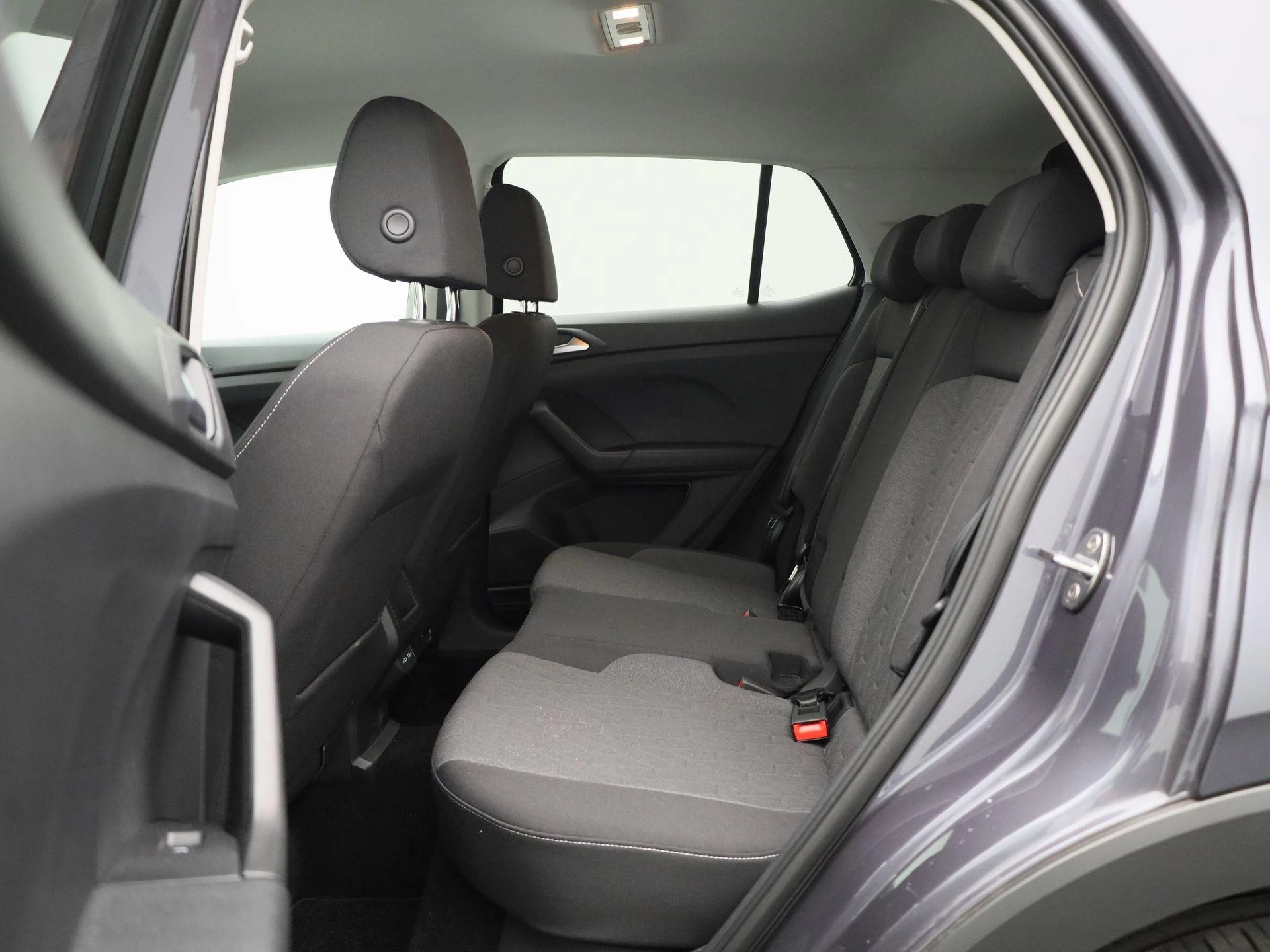 Volkswagen-T-Cross-image-11