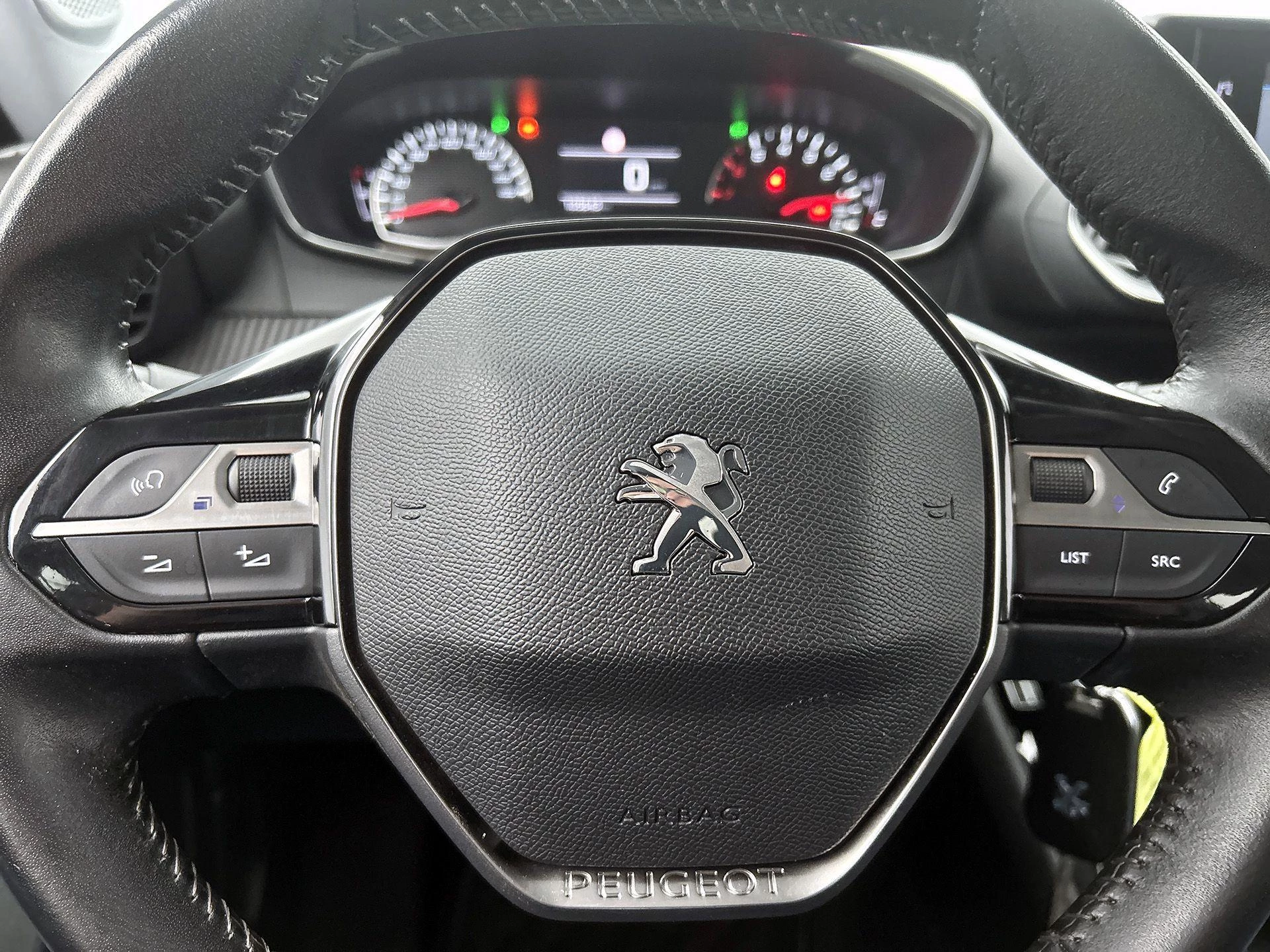 Peugeot-2008-image-31