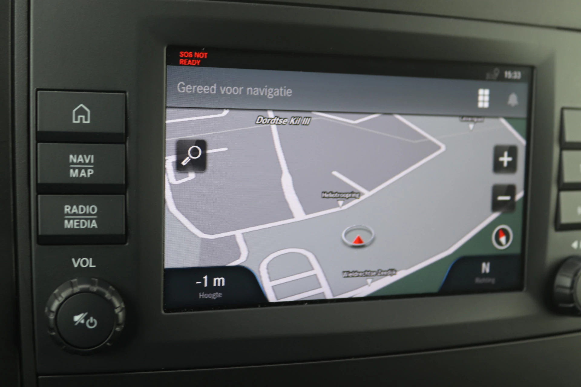 Mercedes-Benz-eVito-image-5