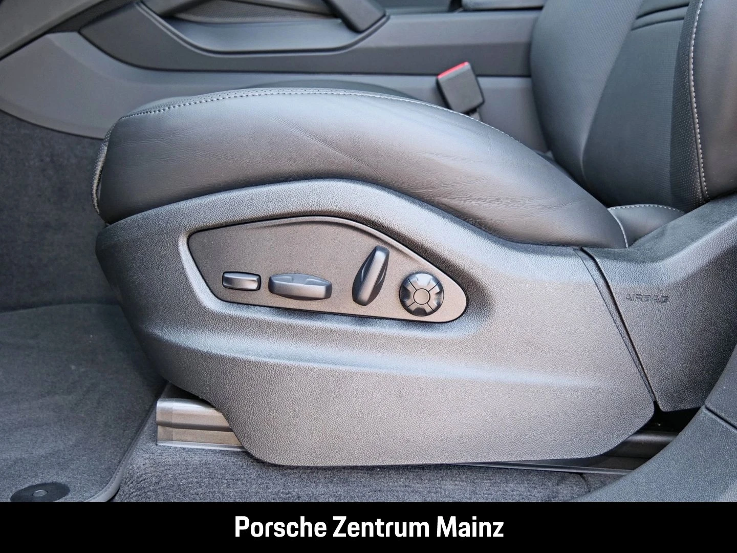 Porsche-Cayenne-image-27
