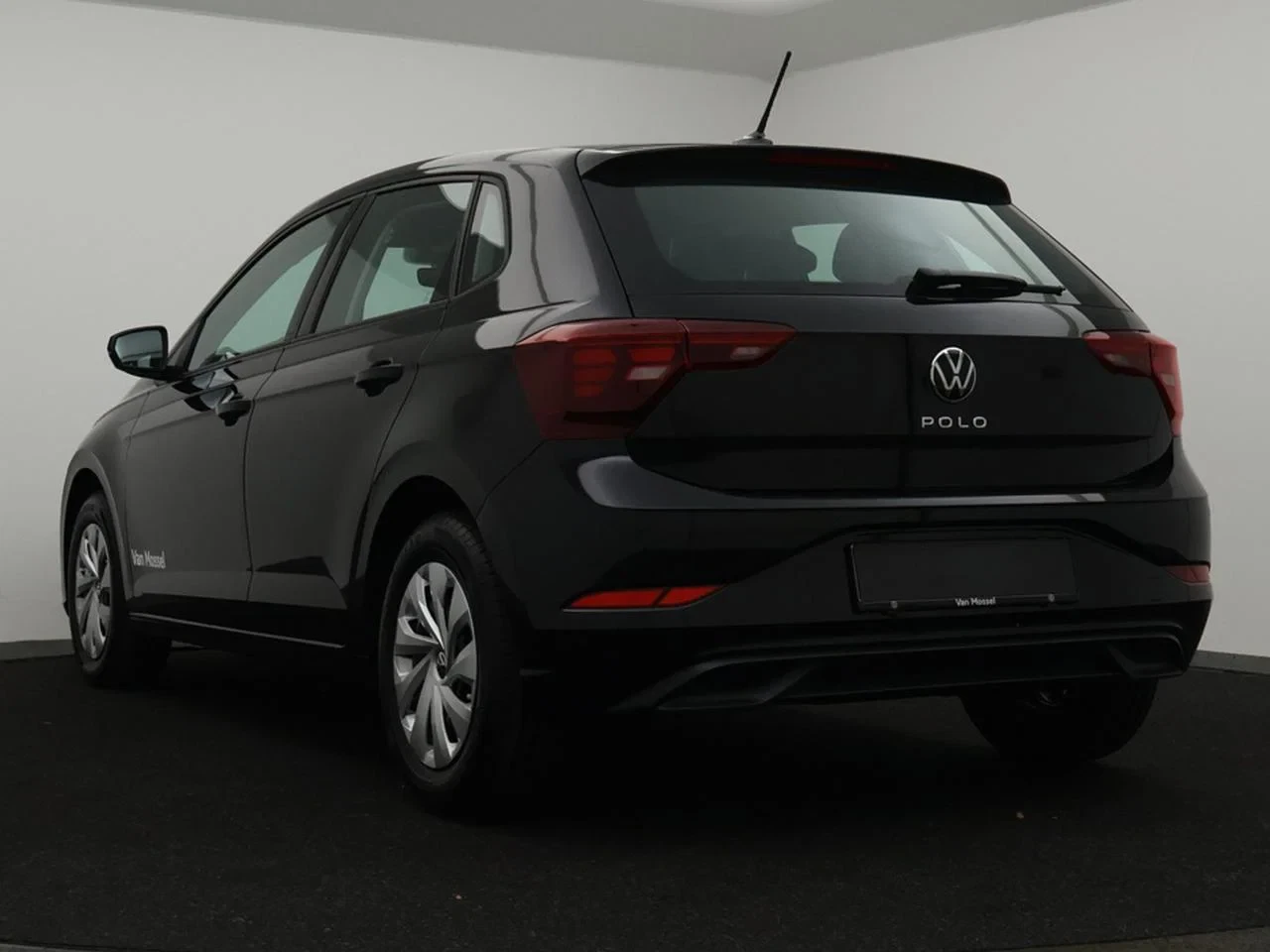 Volkswagen-Polo-image-21