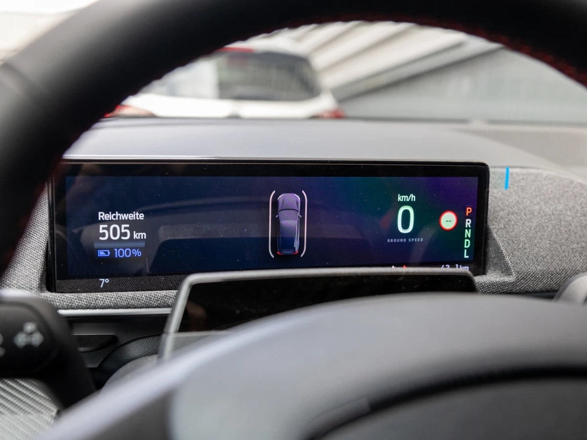 Ford-Mustang Mach-E-image-18