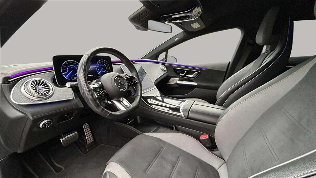 Mercedes-Benz-EQE-image-9