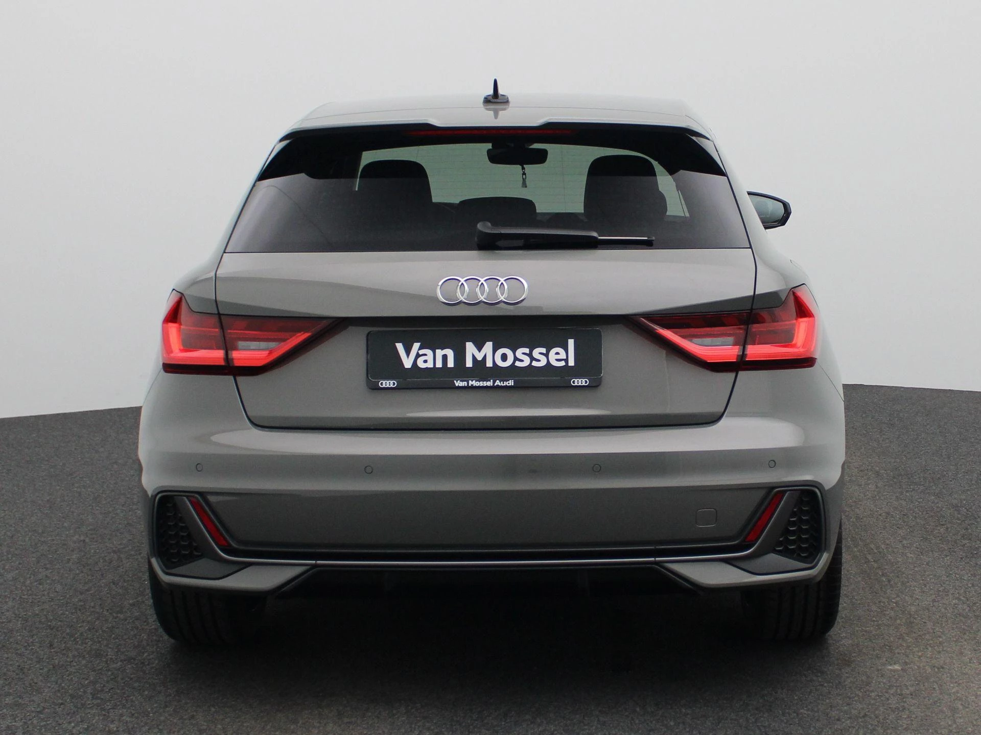 Audi-A1 Sportback-image-7
