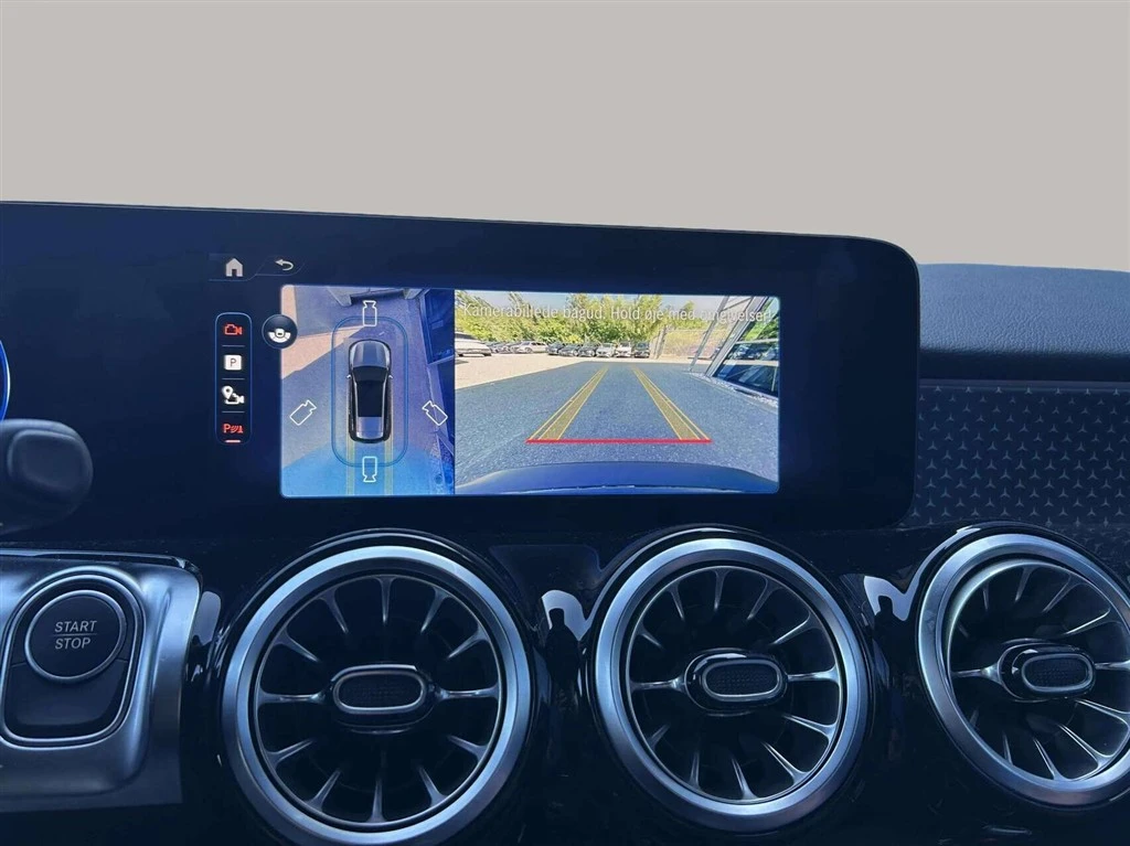 Mercedes-Benz-EQB-image-14