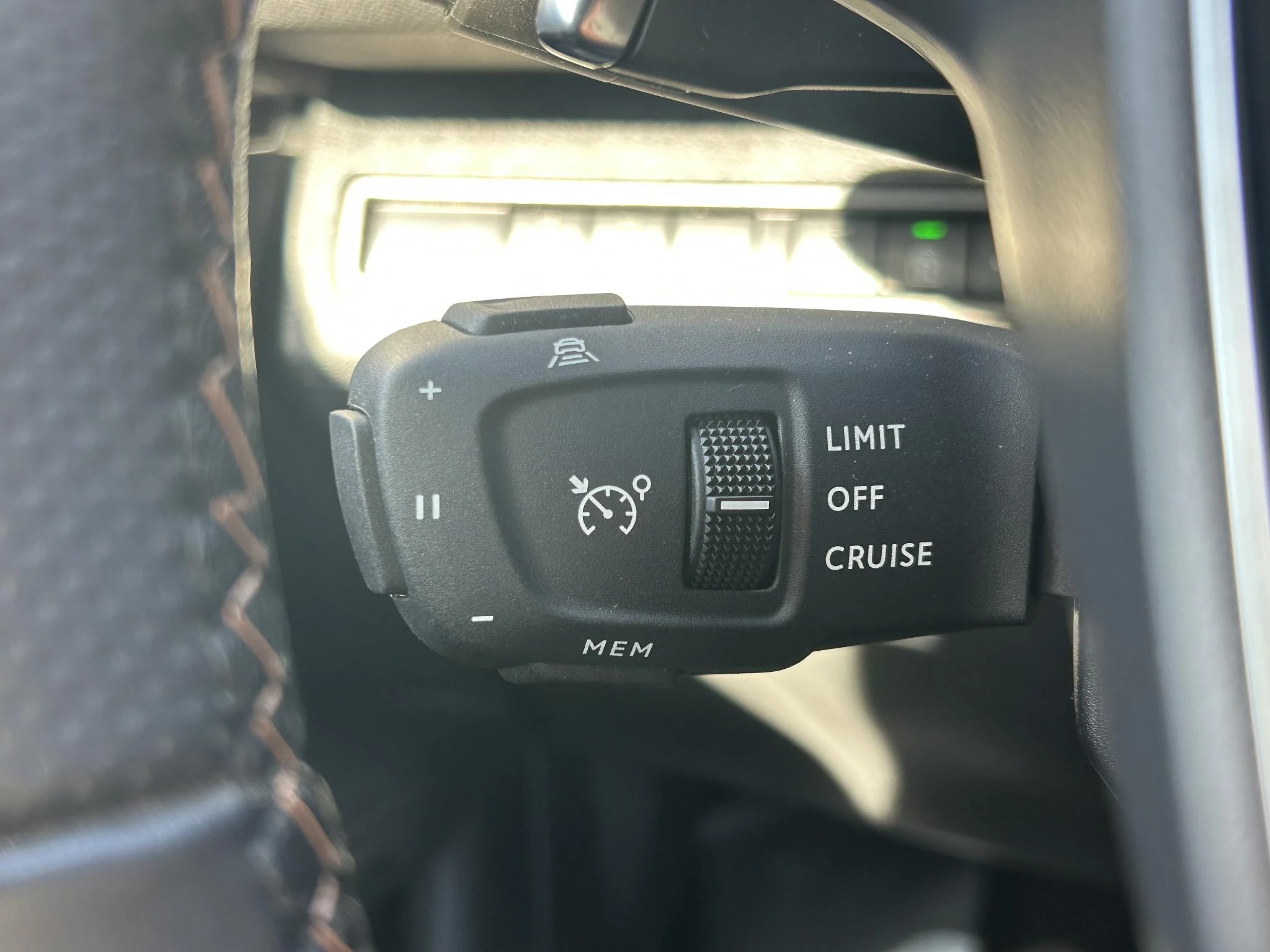 Peugeot-3008-image-12
