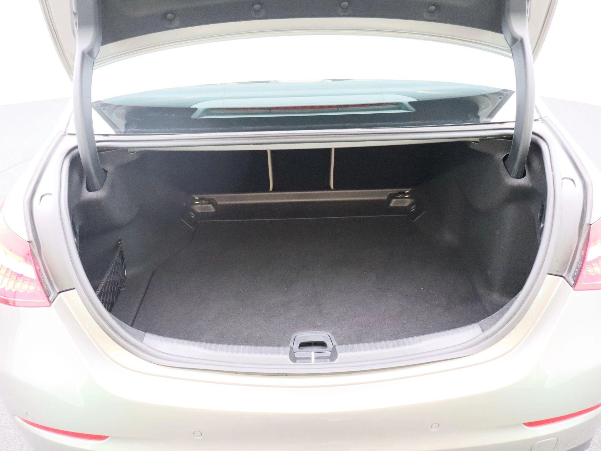 Mercedes-Benz-Classe C-image-12