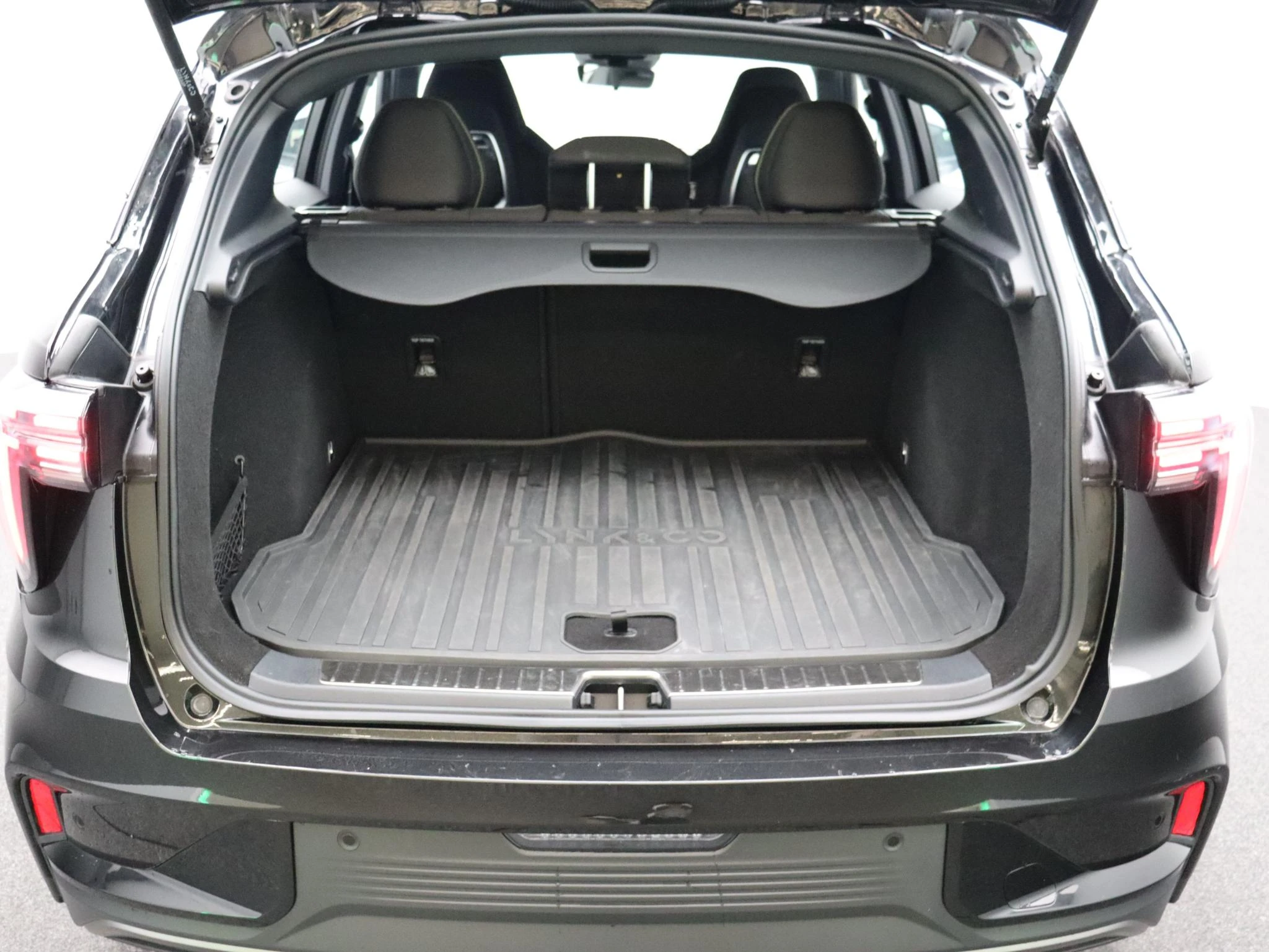 Lynk & Co-01-image-9