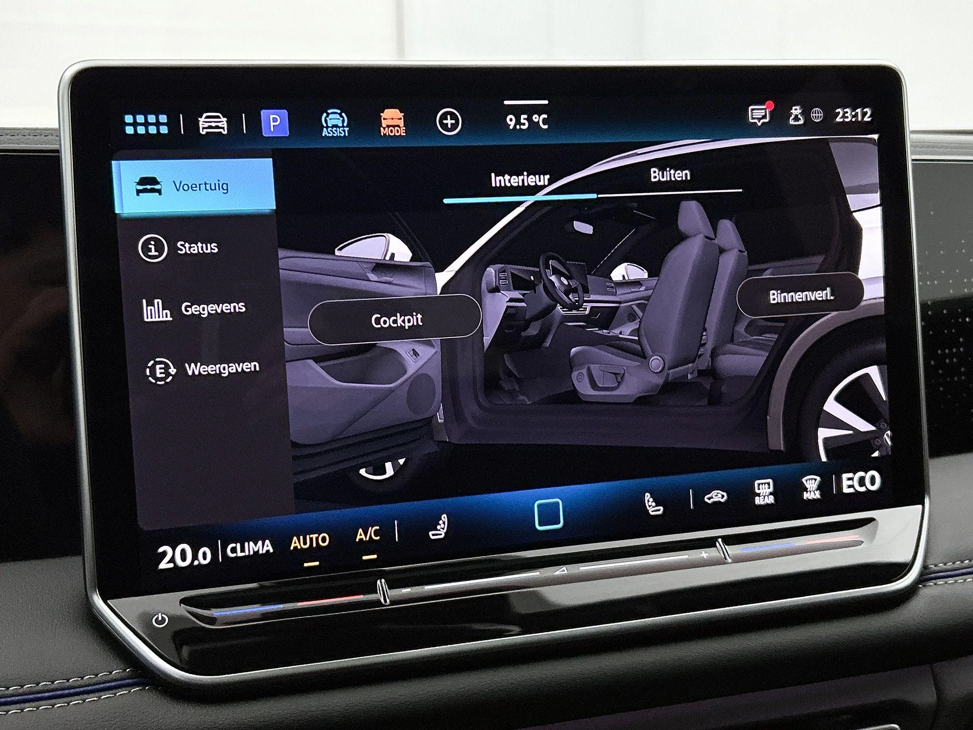 Volkswagen-Tiguan-image-13