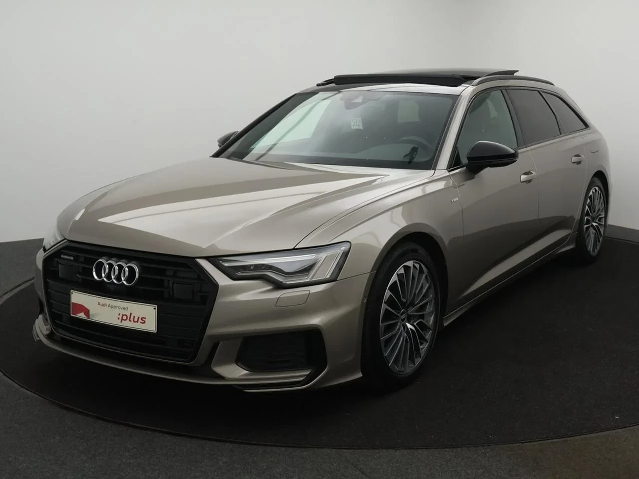 Audi A6 Avant PHEV Audi A6 Avant Competition 55 TFSI e quattro 270(367) kW(pk) S tronic