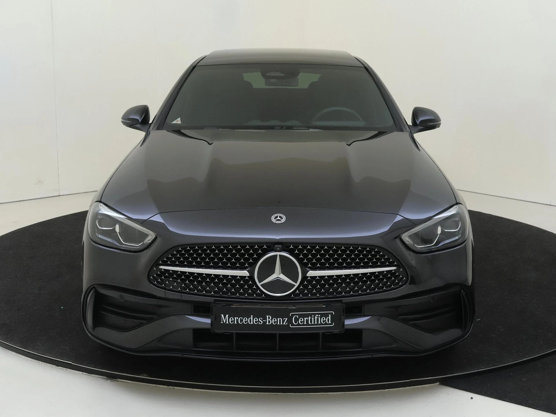 Mercedes-Benz-C-Klasse-image-5