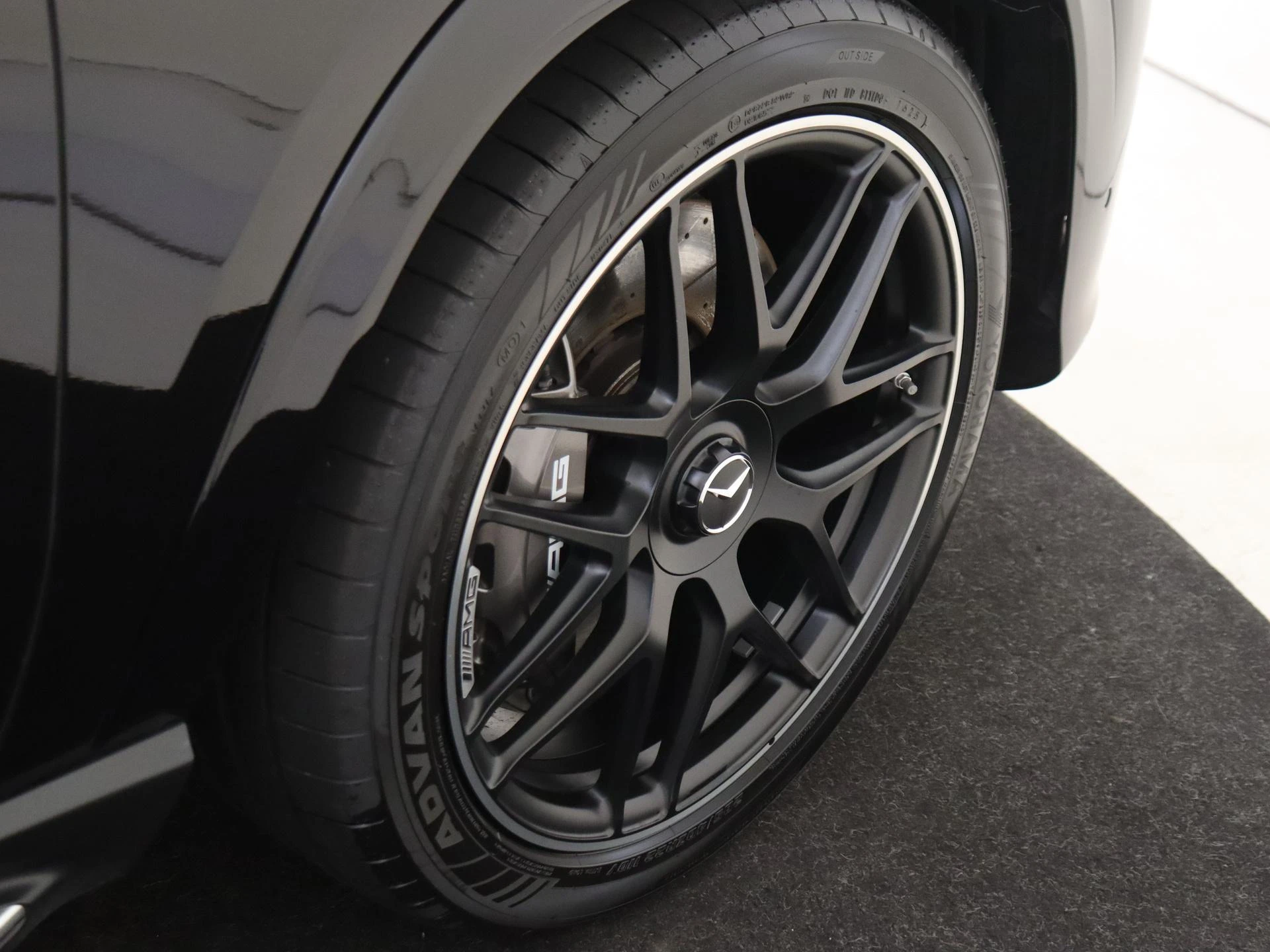 Mercedes-Benz-GLE-image-41