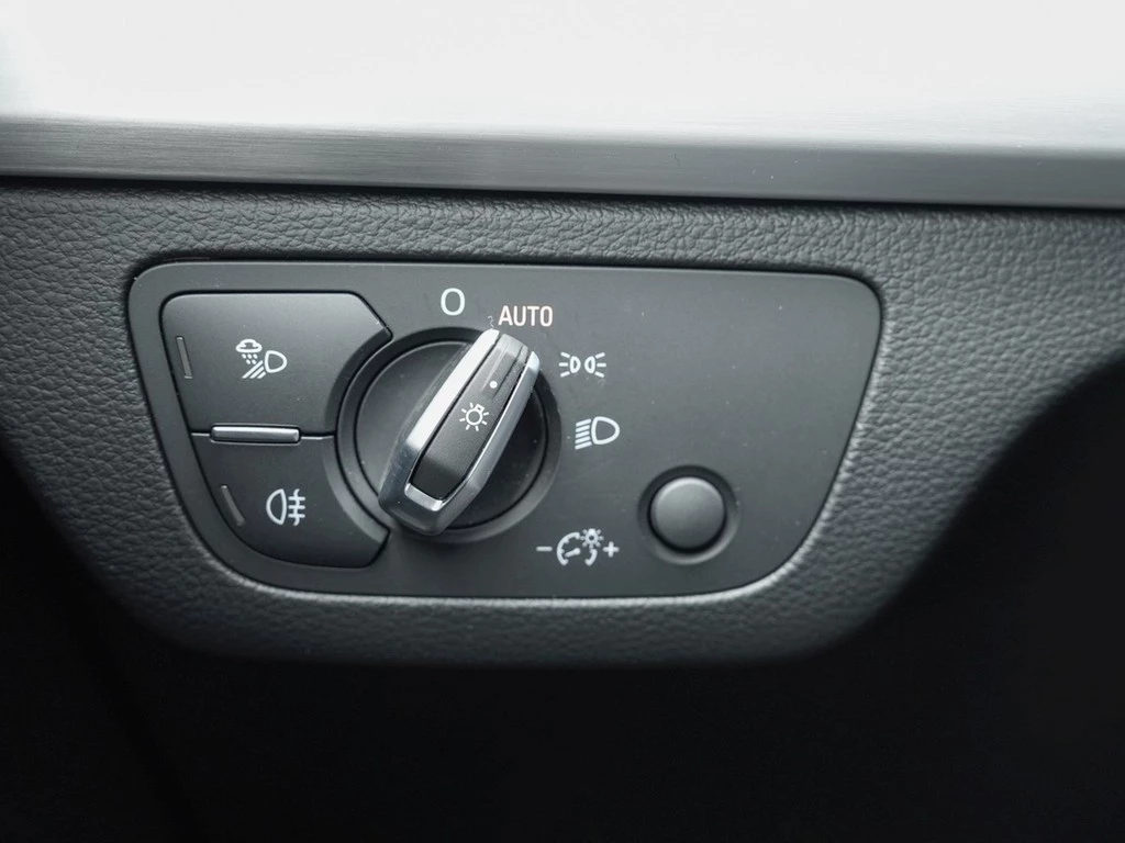 Audi SQ5 Sportback TDI quattro /Navi/MatrixLED/AHK