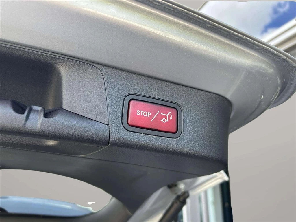 Mercedes-Benz-EQB-image-23