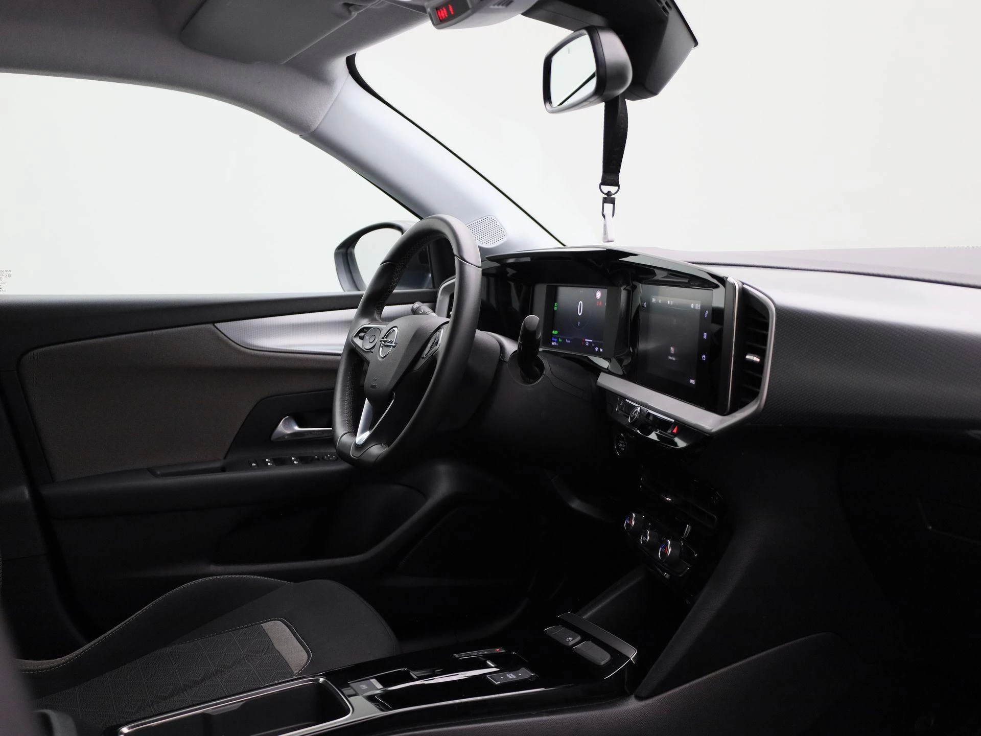 Opel-Mokka-e-image-27